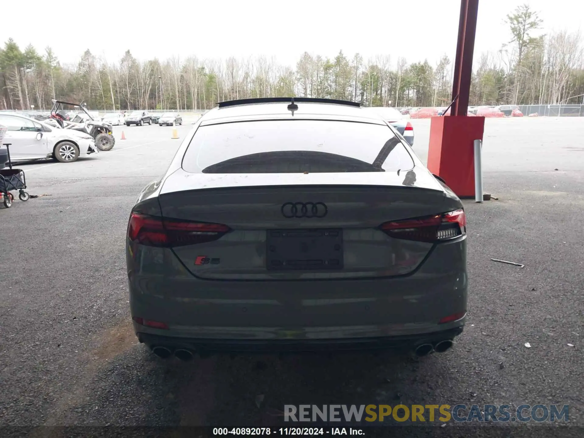 17 Photograph of a damaged car WAUC4CF5XKA097532 AUDI S5 2019