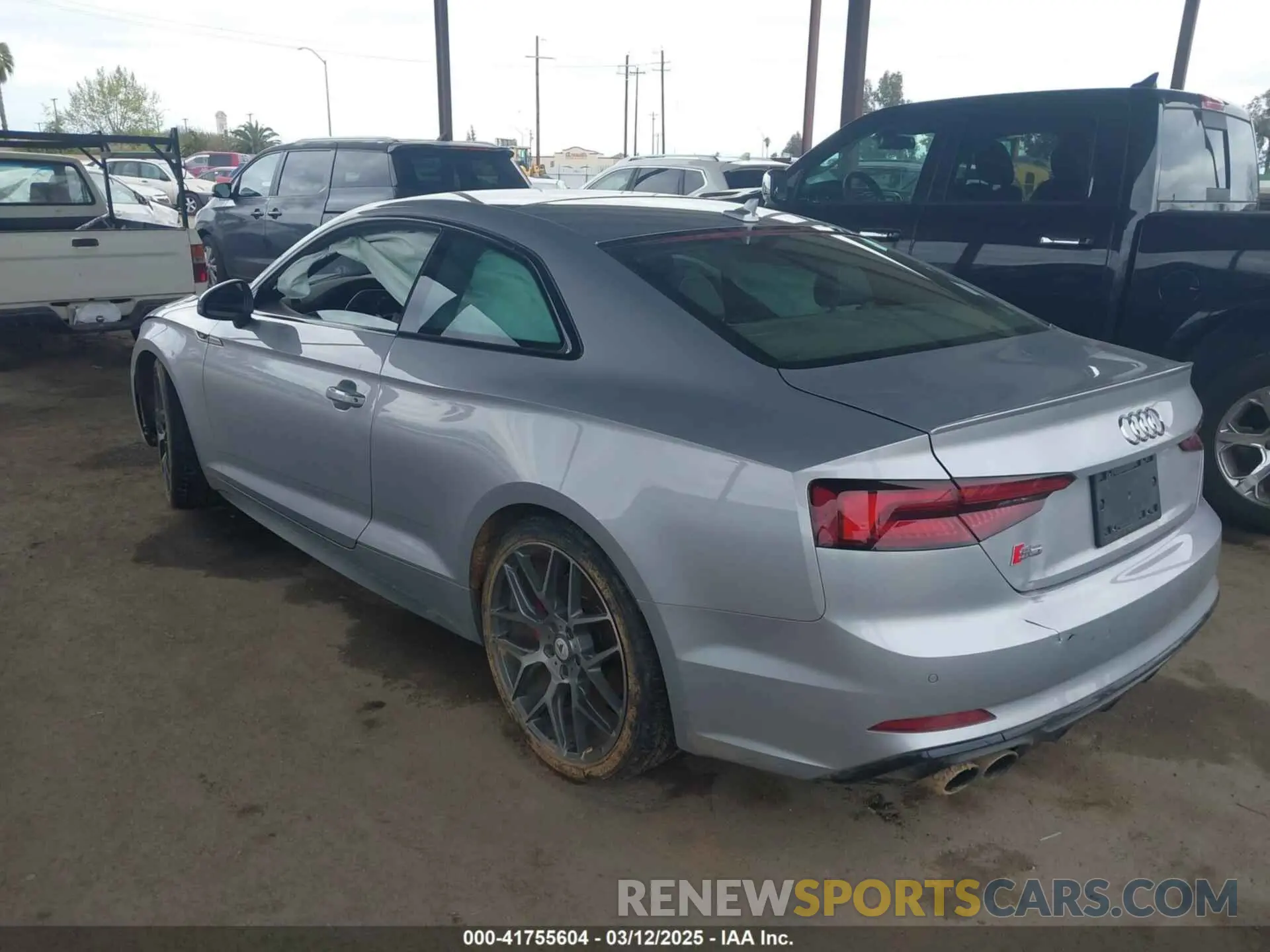 3 Photograph of a damaged car WAUP4AF50KA016933 AUDI S5 2019