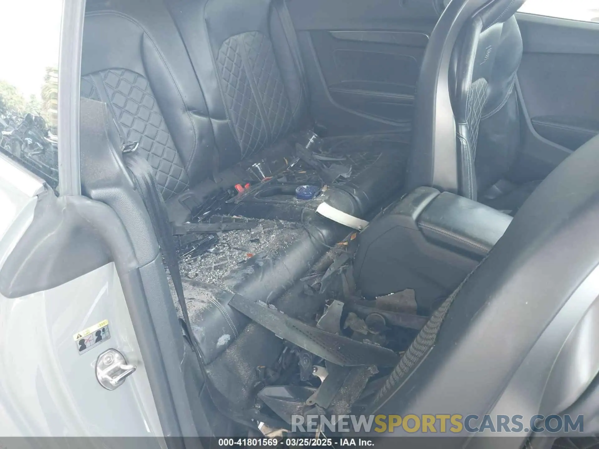 8 Photograph of a damaged car WAUY4GF55KN001005 AUDI S5 2019