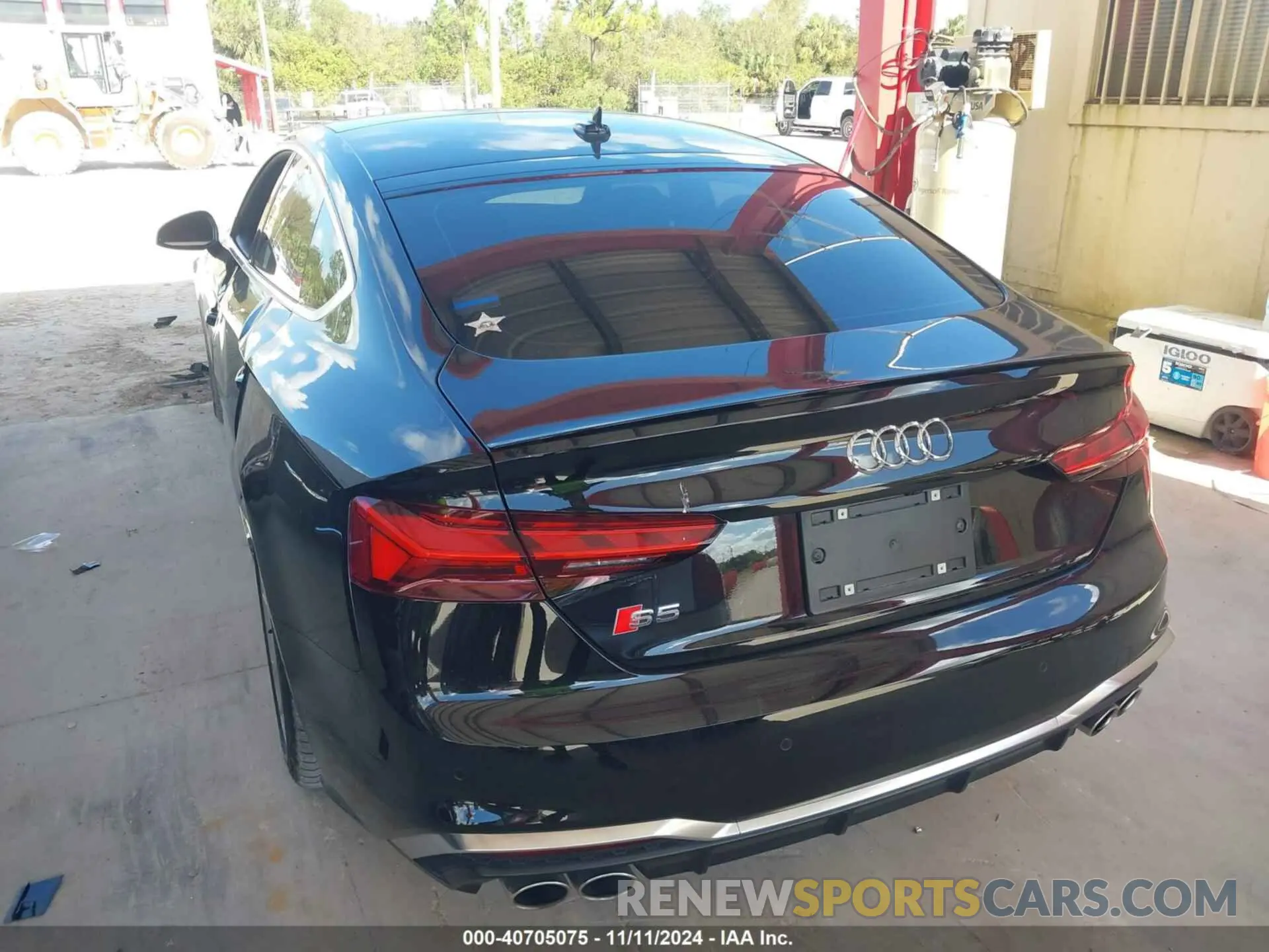 3 Photograph of a damaged car WAUB4CF50MA024250 AUDI S5 2021