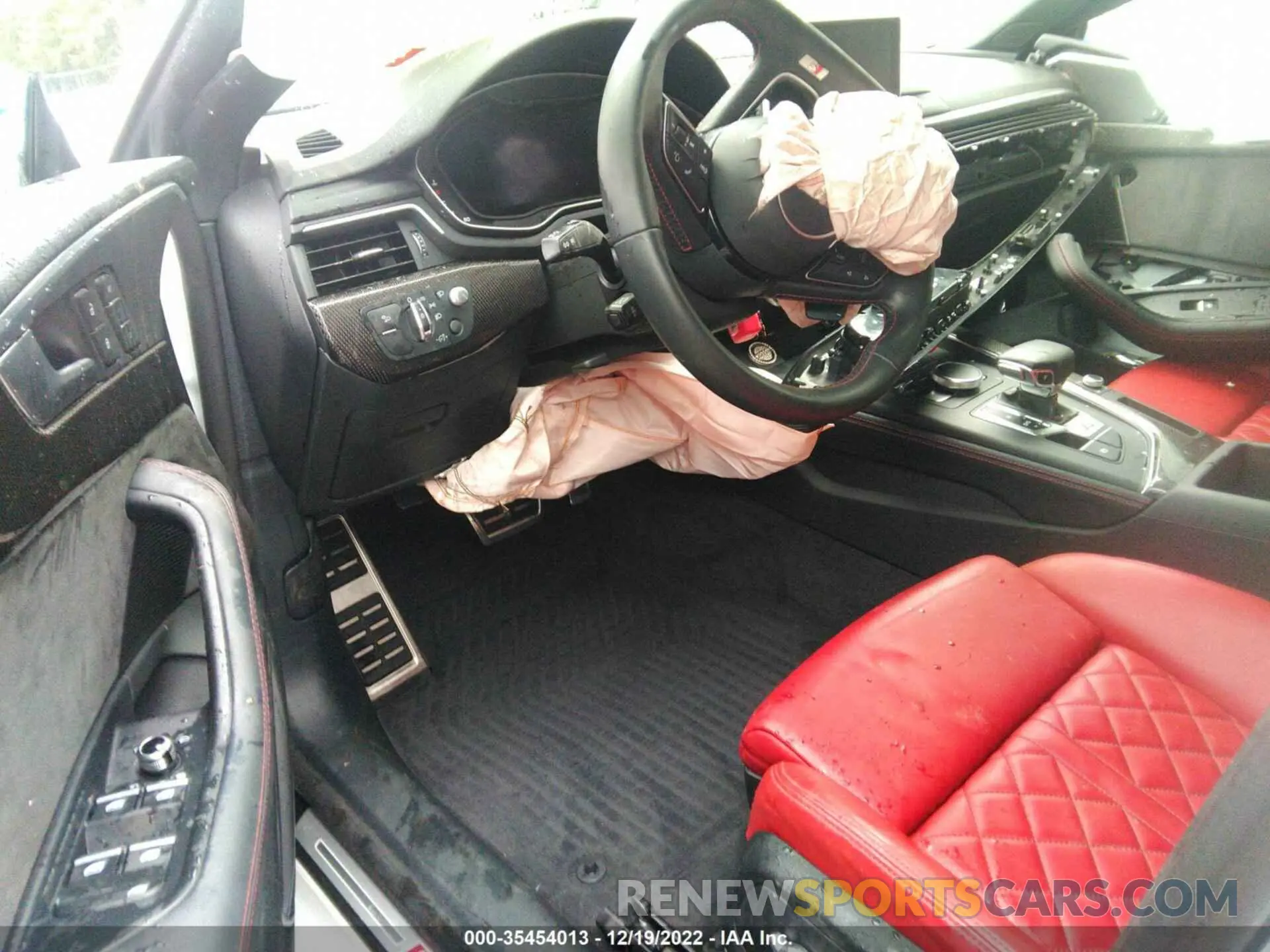 5 Photograph of a damaged car WAUC4CF54KA027587 AUDI S5 SPORTBACK 2019