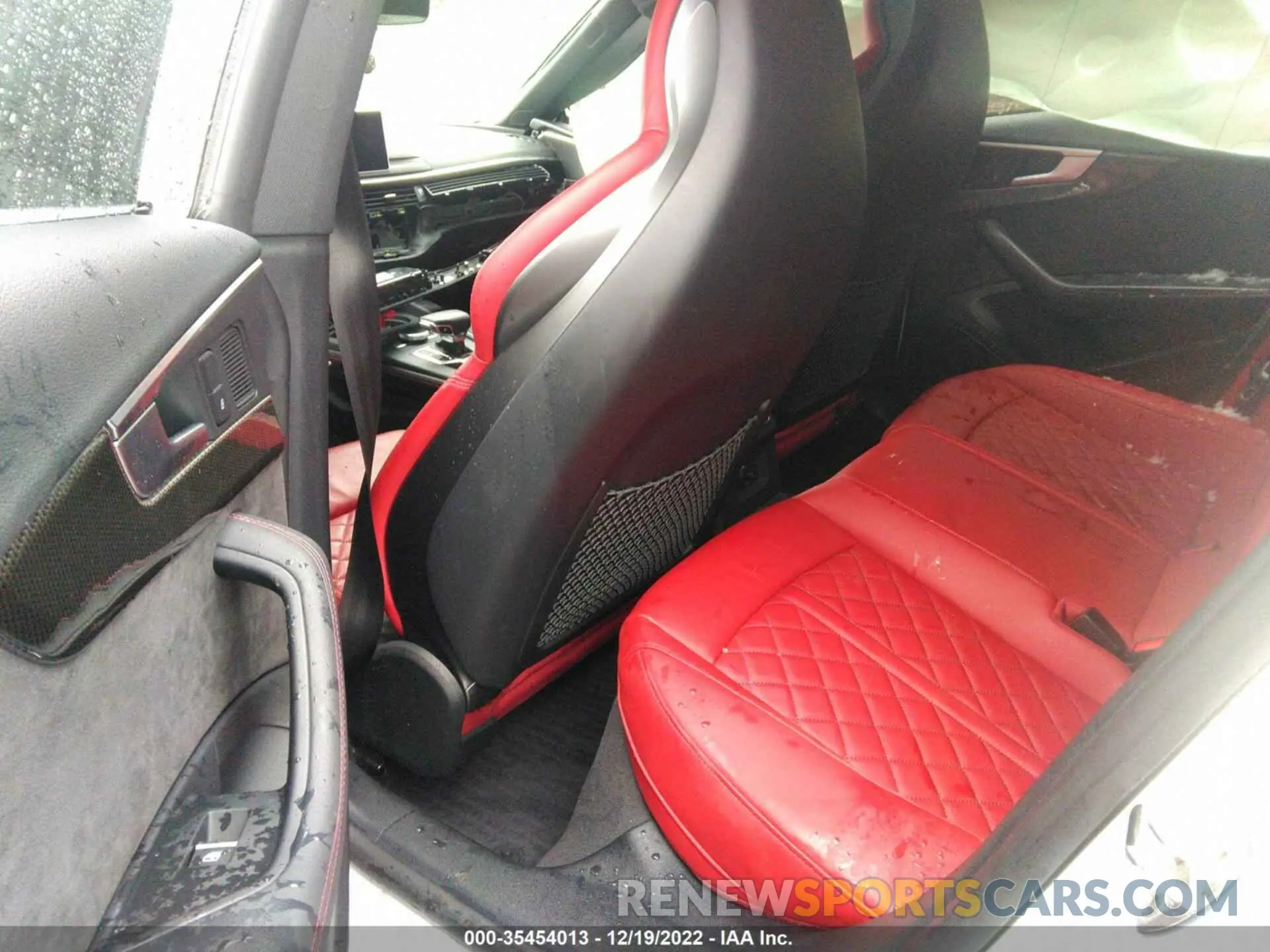 8 Photograph of a damaged car WAUC4CF54KA027587 AUDI S5 SPORTBACK 2019
