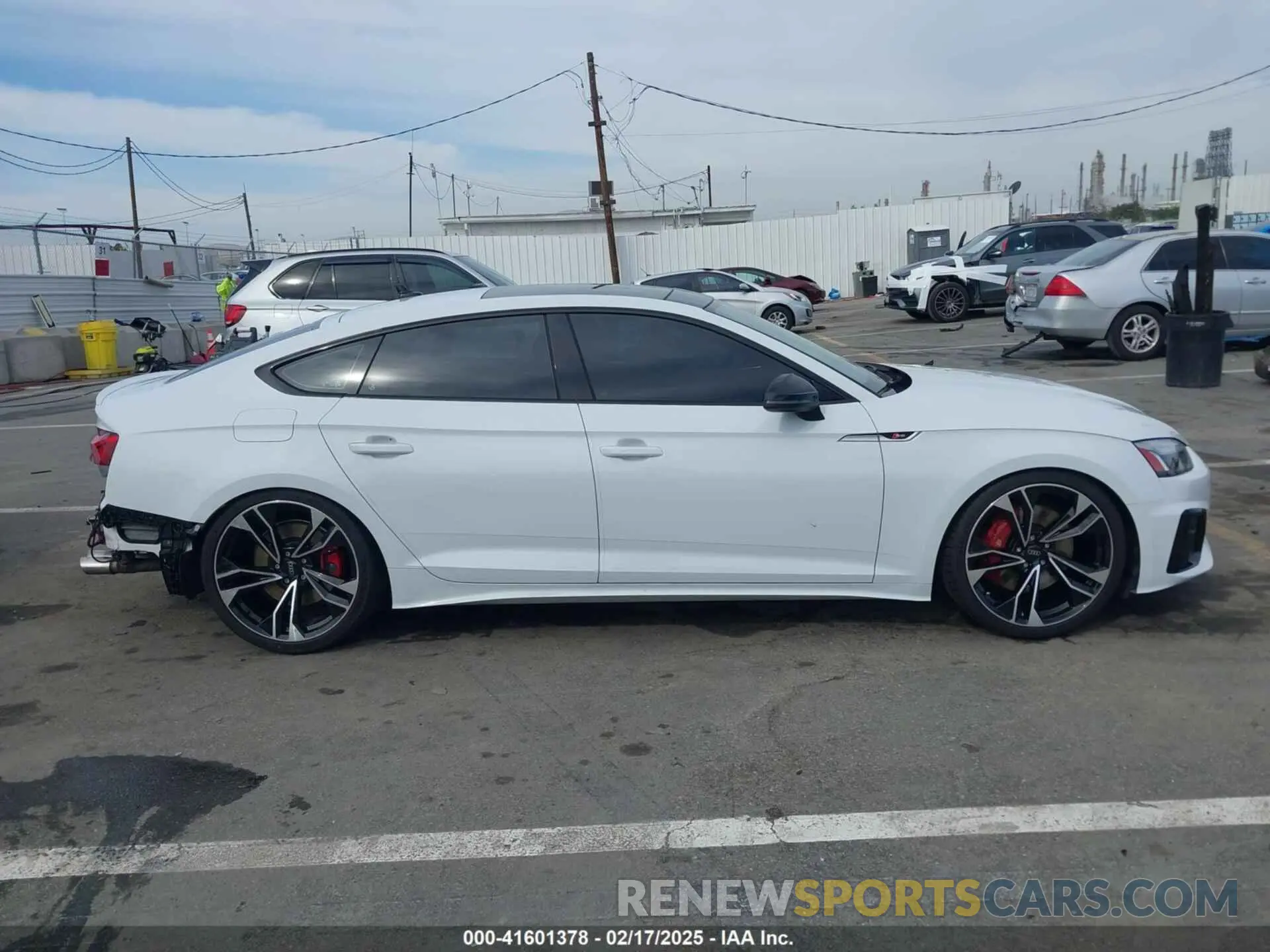 14 Photograph of a damaged car WAUC4CF53MA013313 AUDI S5 SPORTBACK 2021