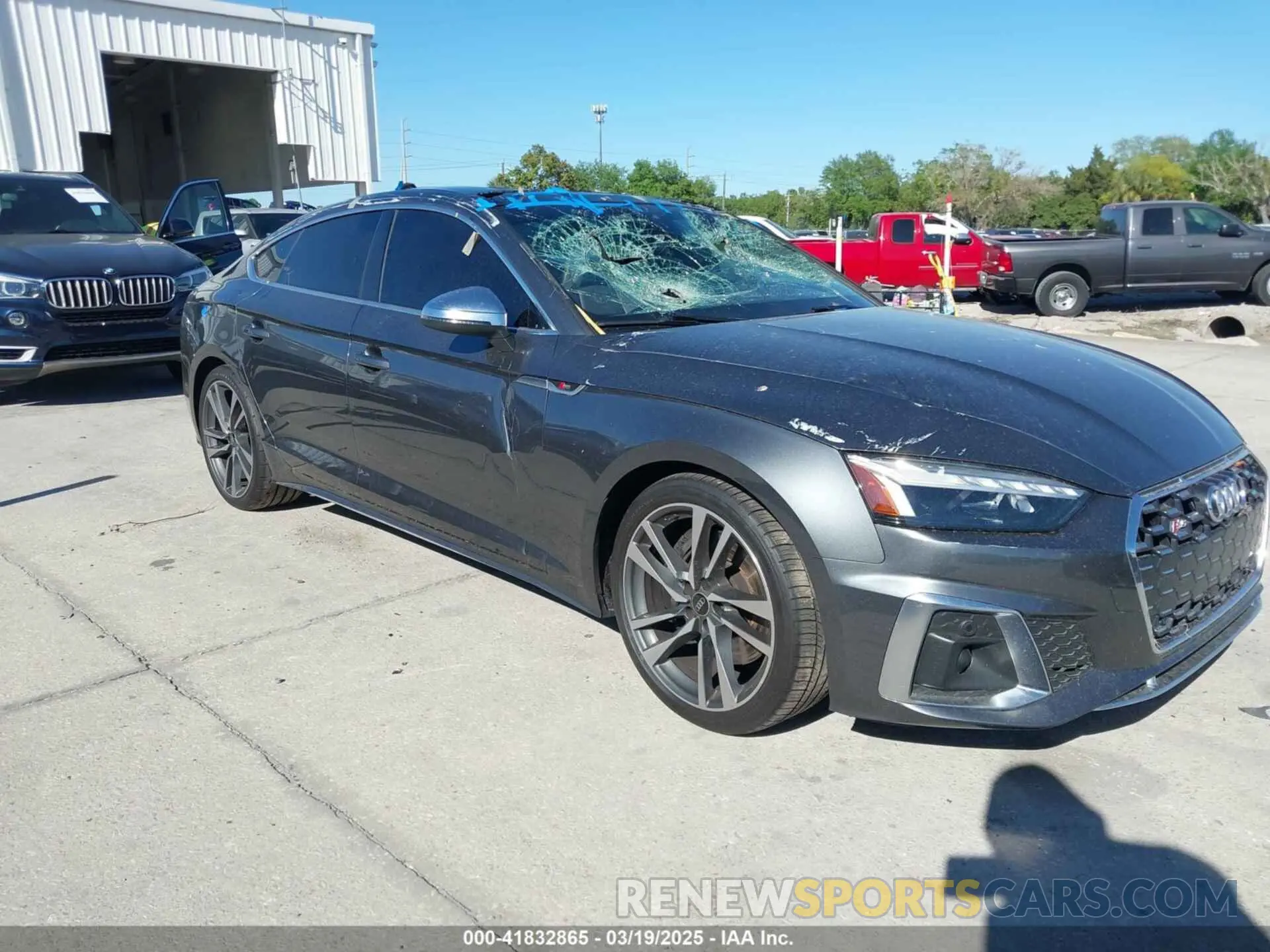 1 Photograph of a damaged car WAUA4CF59NA032604 AUDI S5 SPORTBACK 2022