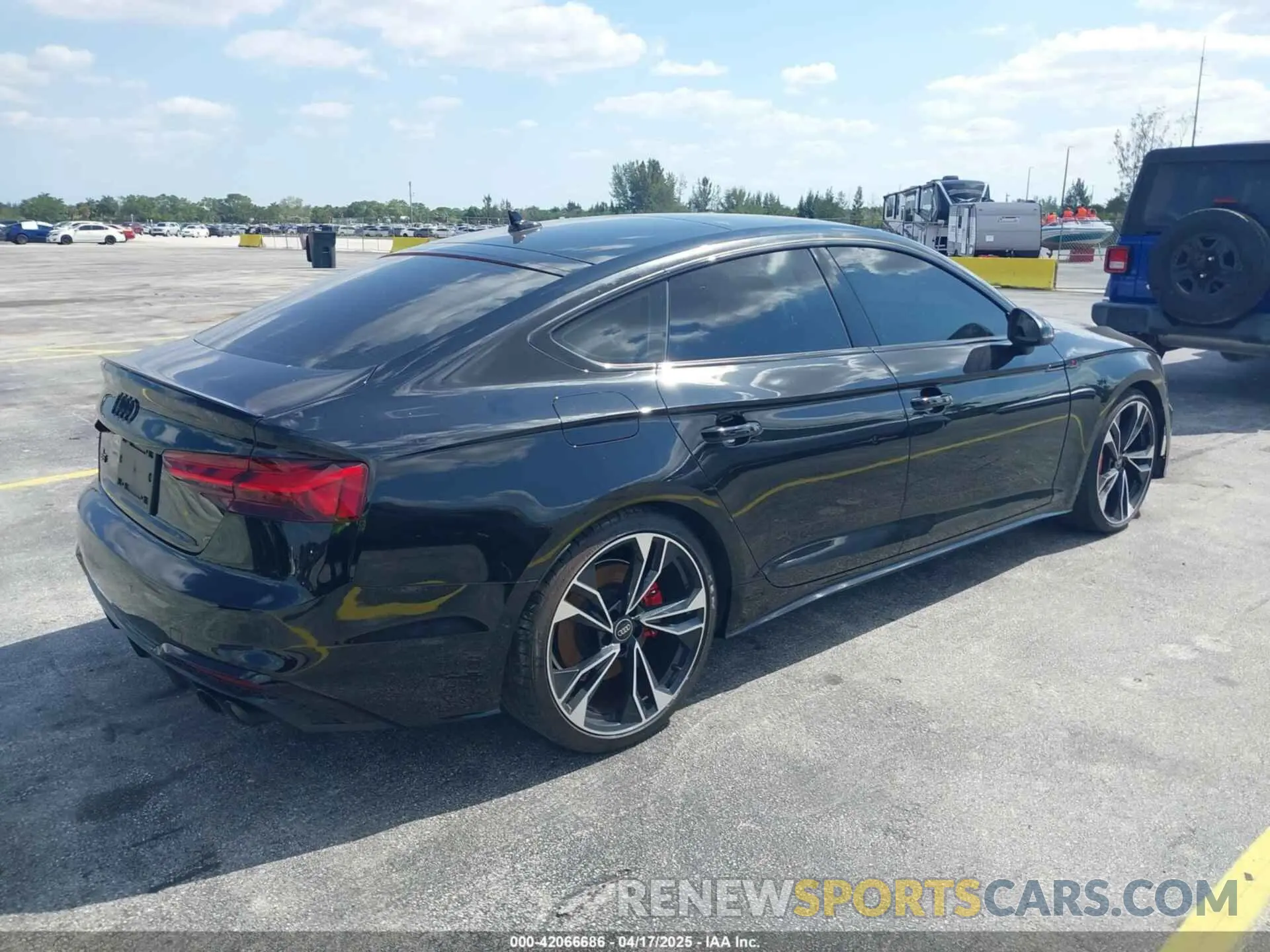 4 Photograph of a damaged car WAUB4CF53RA020992 AUDI S5 SPORTBACK 2024