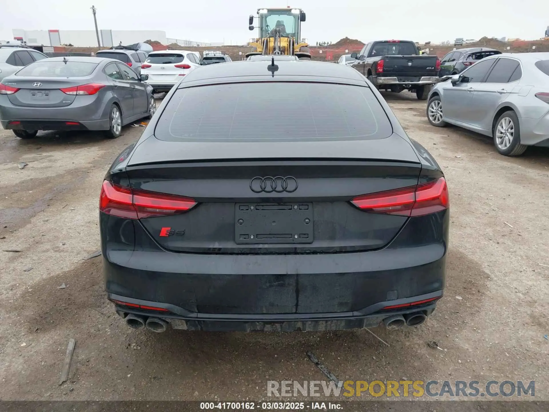16 Photograph of a damaged car WAUC4CF50RA066493 AUDI S5 SPORTBACK 2024