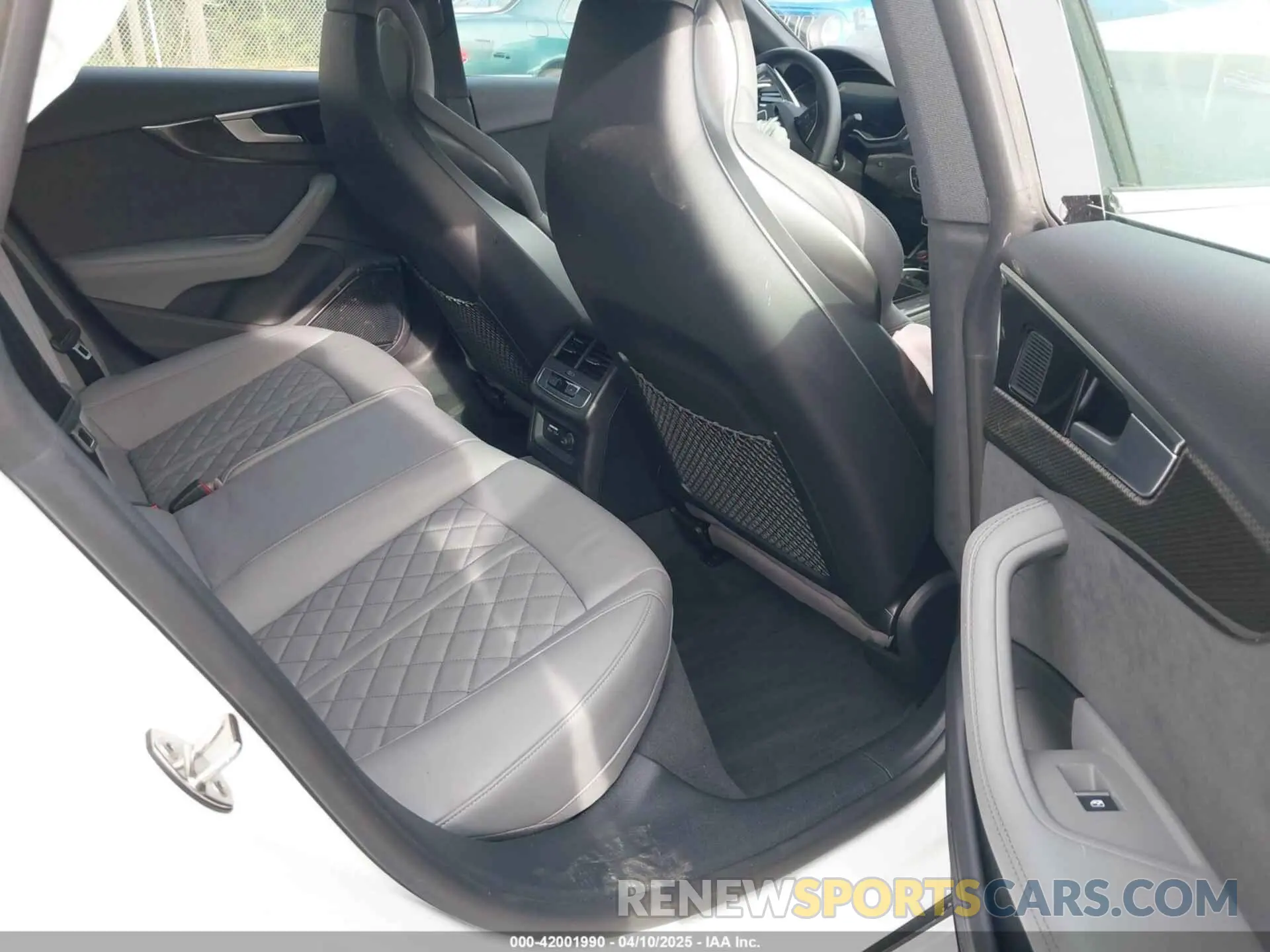 8 Photograph of a damaged car WAUC4CF50RA118382 AUDI S5 SPORTBACK 2024