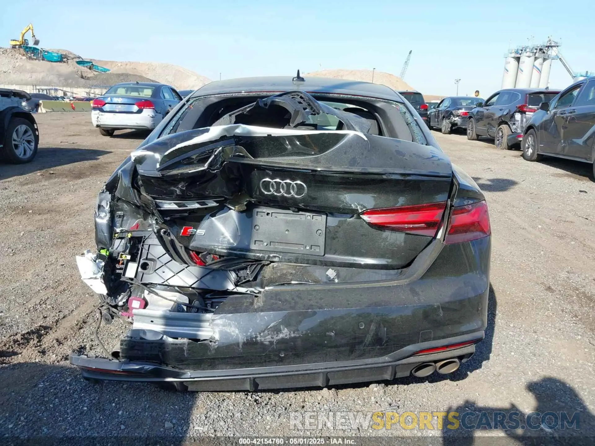 16 Photograph of a damaged car WAUC4CF58RA071005 AUDI S5 SPORTBACK 2024