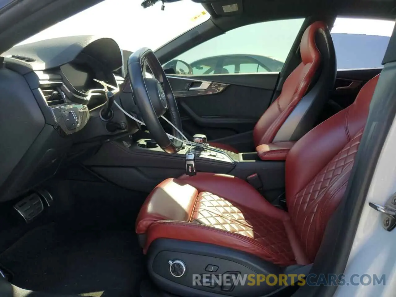 7 Photograph of a damaged car WAUB4CF51KA005042 AUDI S5/RS5 2019
