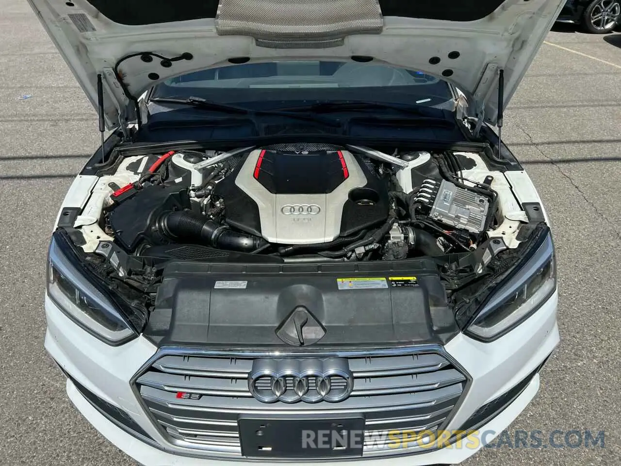 8 Photograph of a damaged car WAUB4CF52KA016552 AUDI S5/RS5 2019