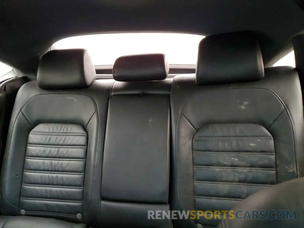 10 Photograph of a damaged car WAUB4CF53KA014745 AUDI S5/RS5 2019