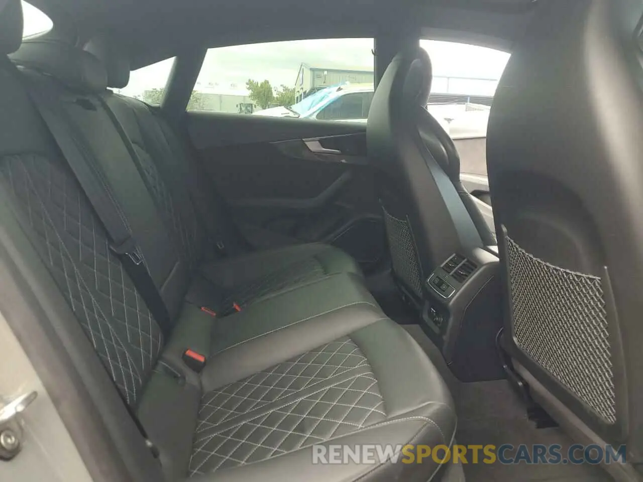 10 Photograph of a damaged car WAUB4CF53KA054257 AUDI S5/RS5 2019