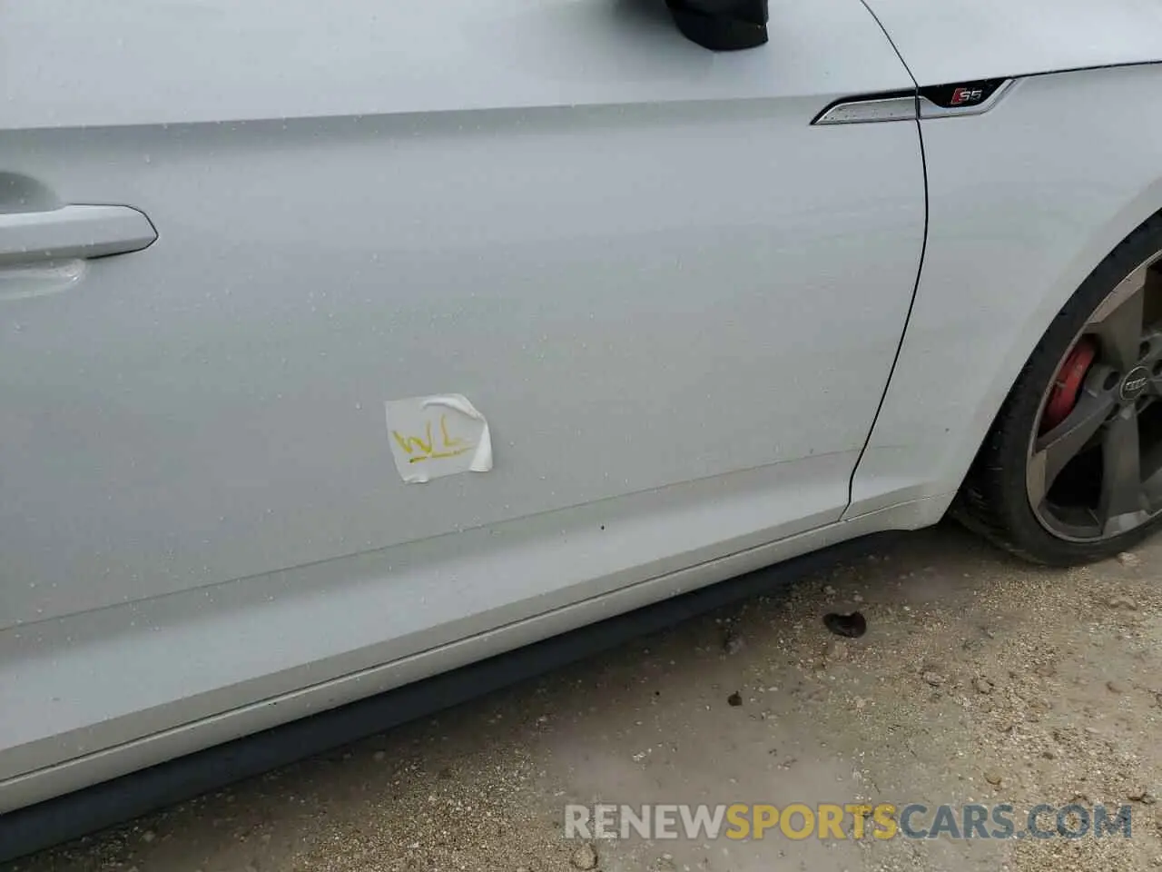 12 Photograph of a damaged car WAUB4CF56KA072560 AUDI S5/RS5 2019