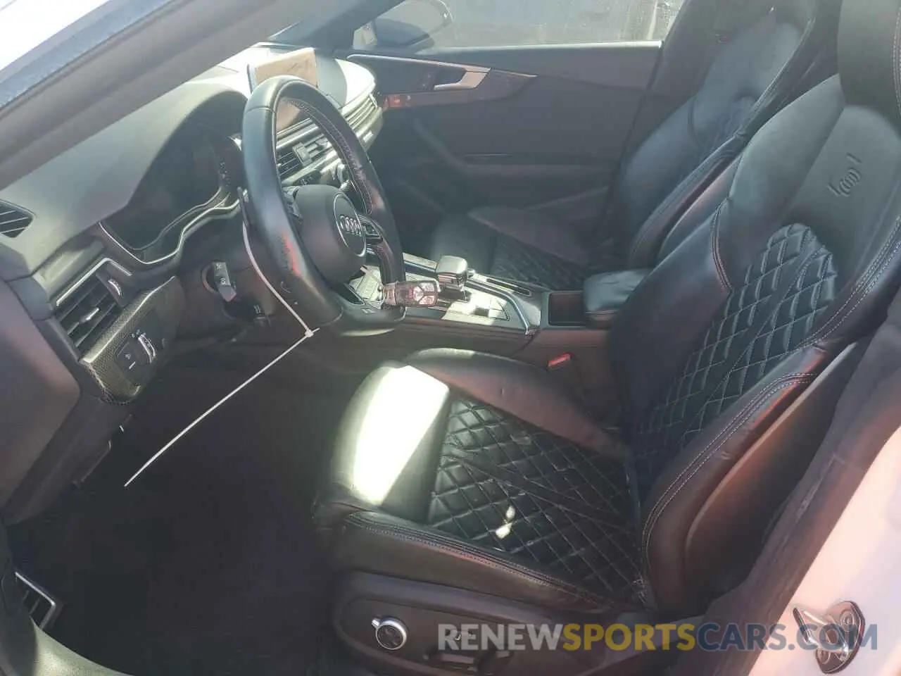7 Photograph of a damaged car WAUB4CF56KA072560 AUDI S5/RS5 2019
