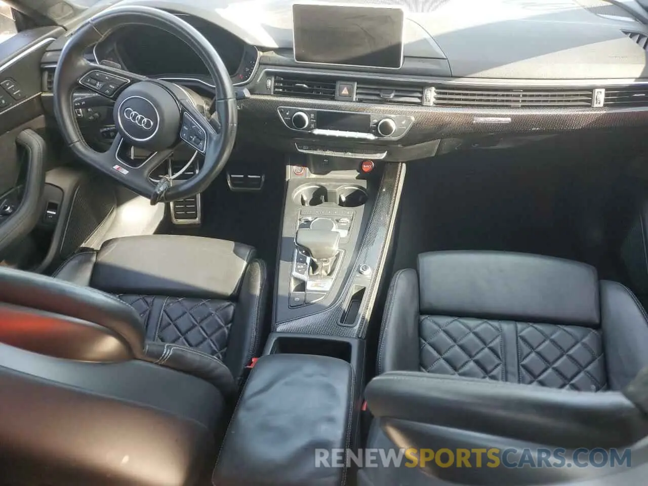 8 Photograph of a damaged car WAUB4CF56KA072560 AUDI S5/RS5 2019