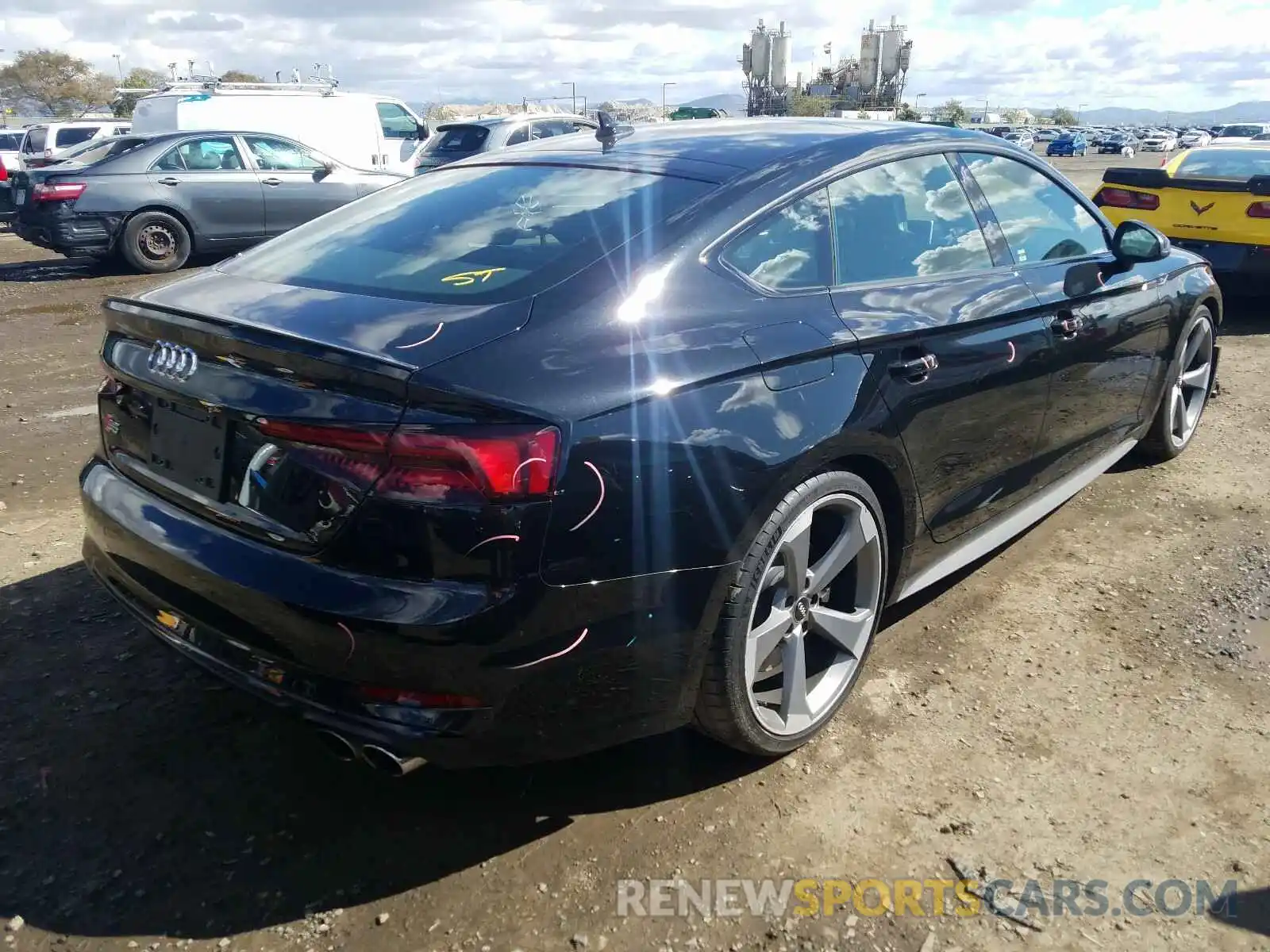 4 Photograph of a damaged car WAUB4CF57KA046517 AUDI S5/RS5 2019