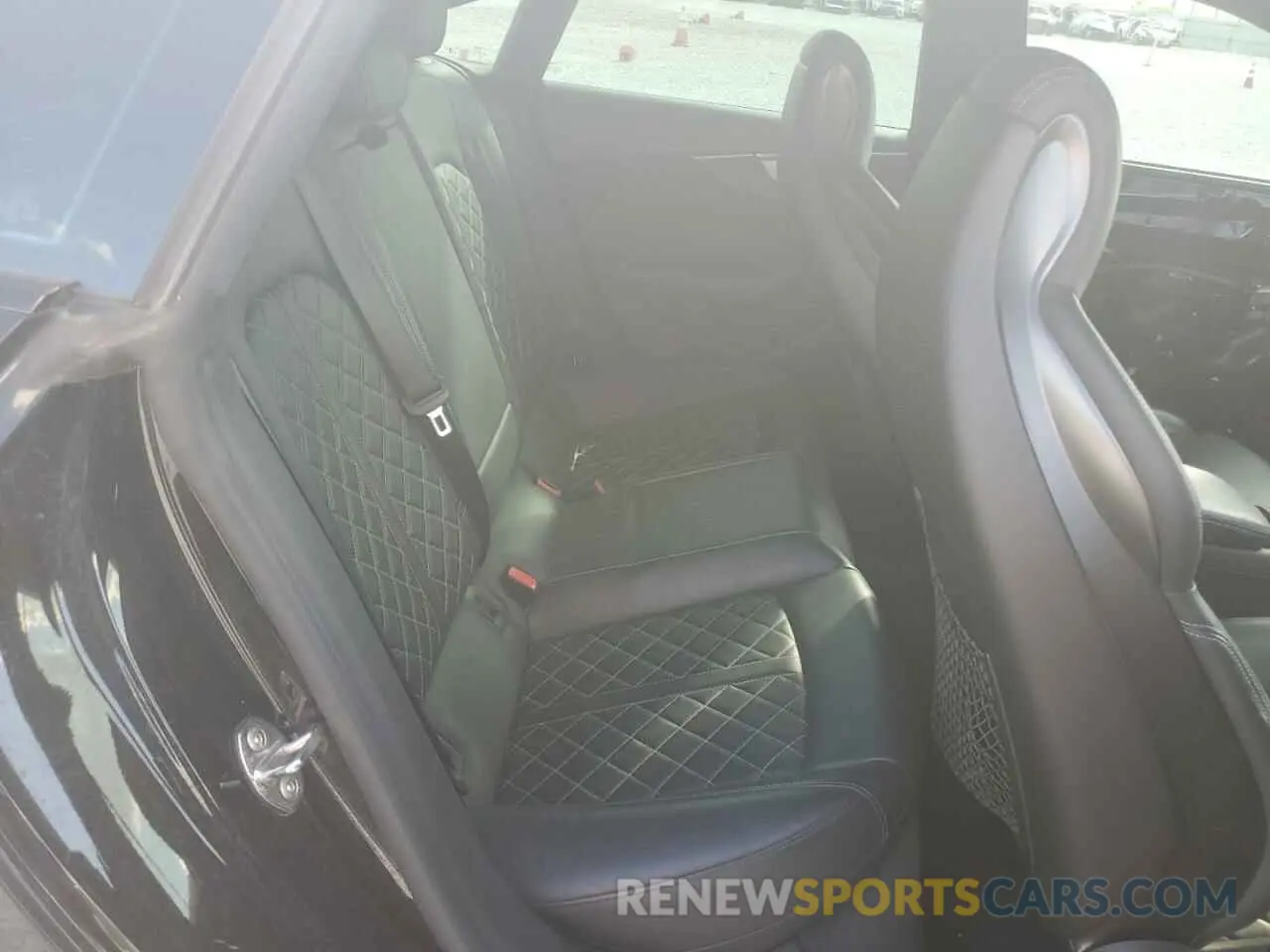 10 Photograph of a damaged car WAUB4CF57KA081221 AUDI S5/RS5 2019