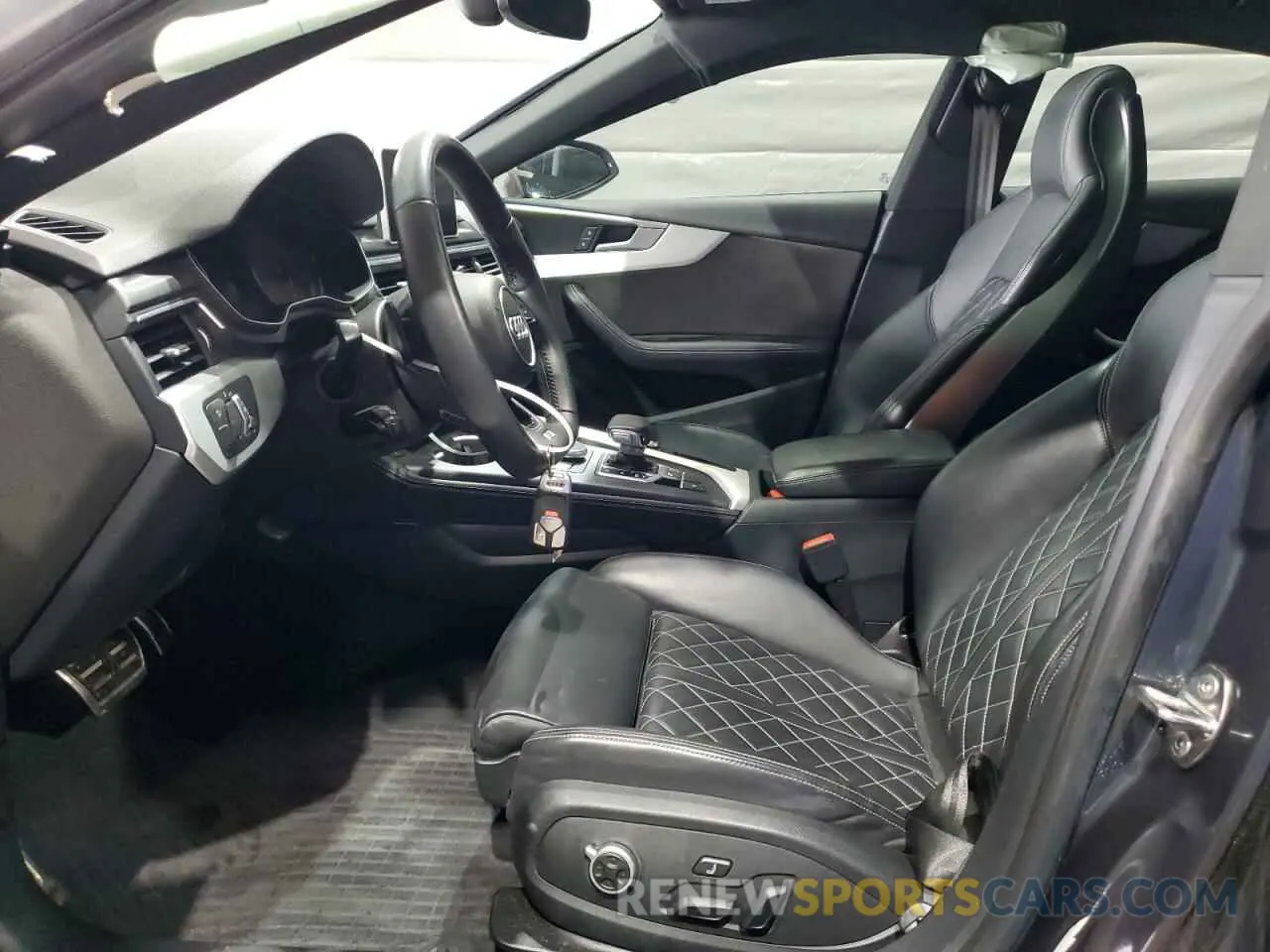 7 Photograph of a damaged car WAUB4CF58KA054741 AUDI S5/RS5 2019