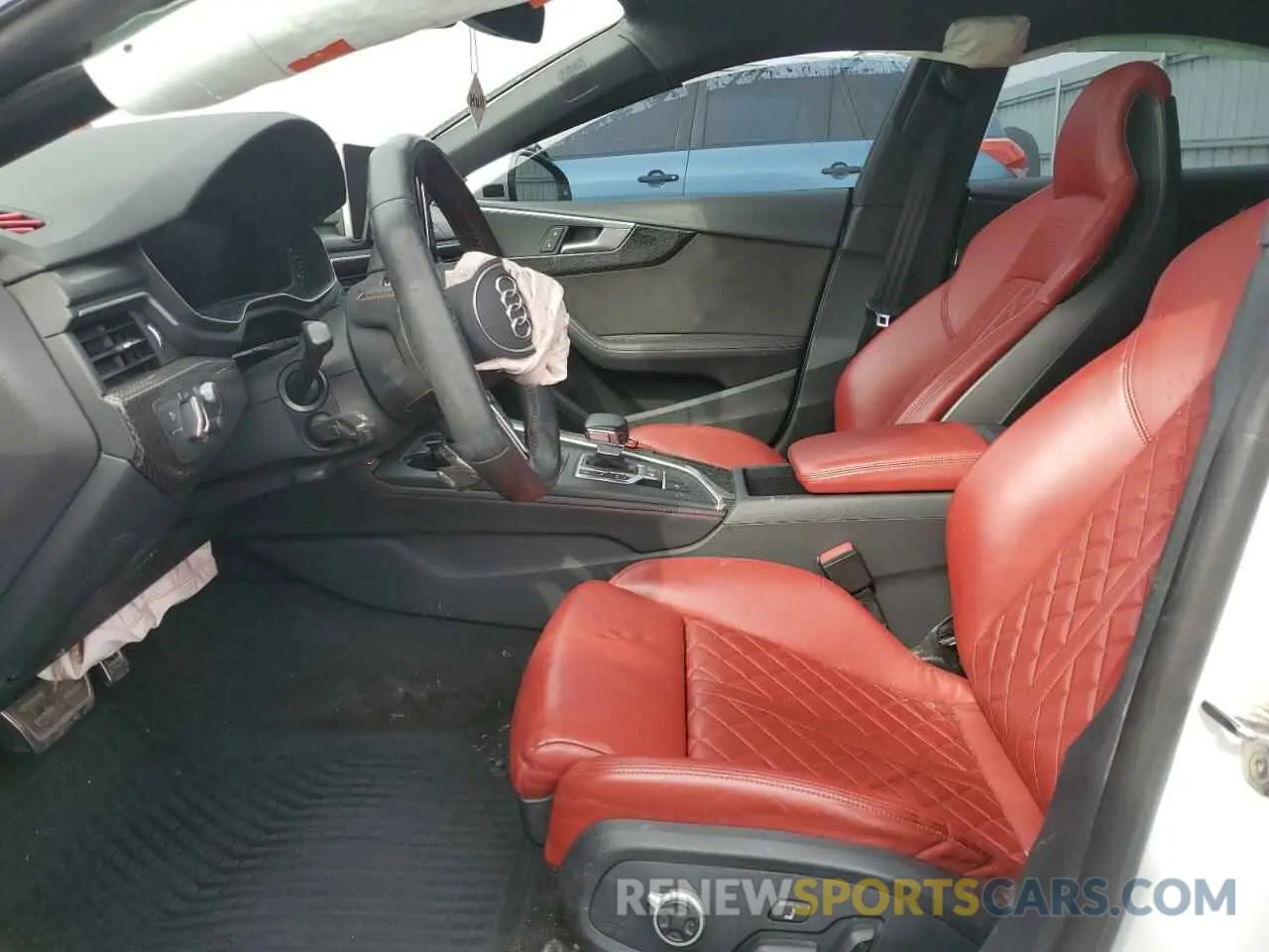 7 Photograph of a damaged car WAUC4CF52KA015941 AUDI S5/RS5 2019