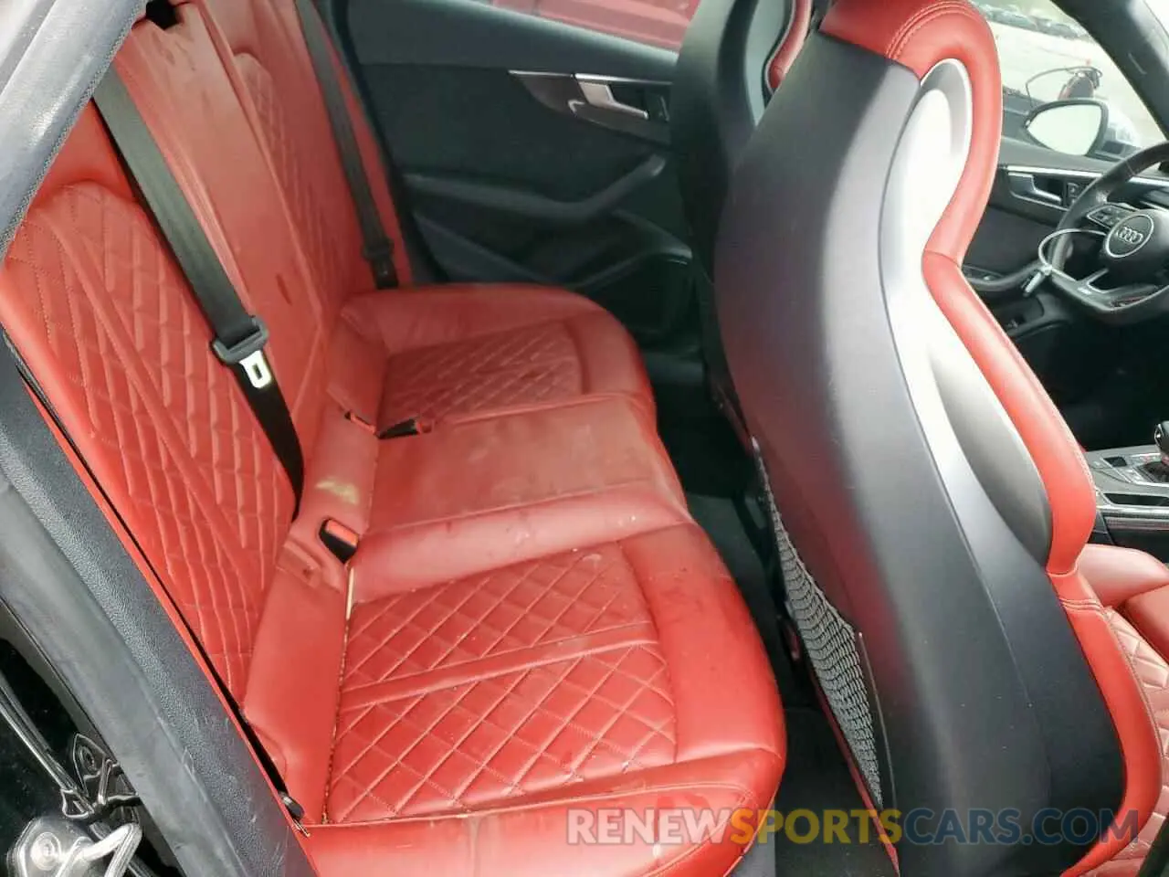 10 Photograph of a damaged car WAUC4CF54KA044826 AUDI S5/RS5 2019