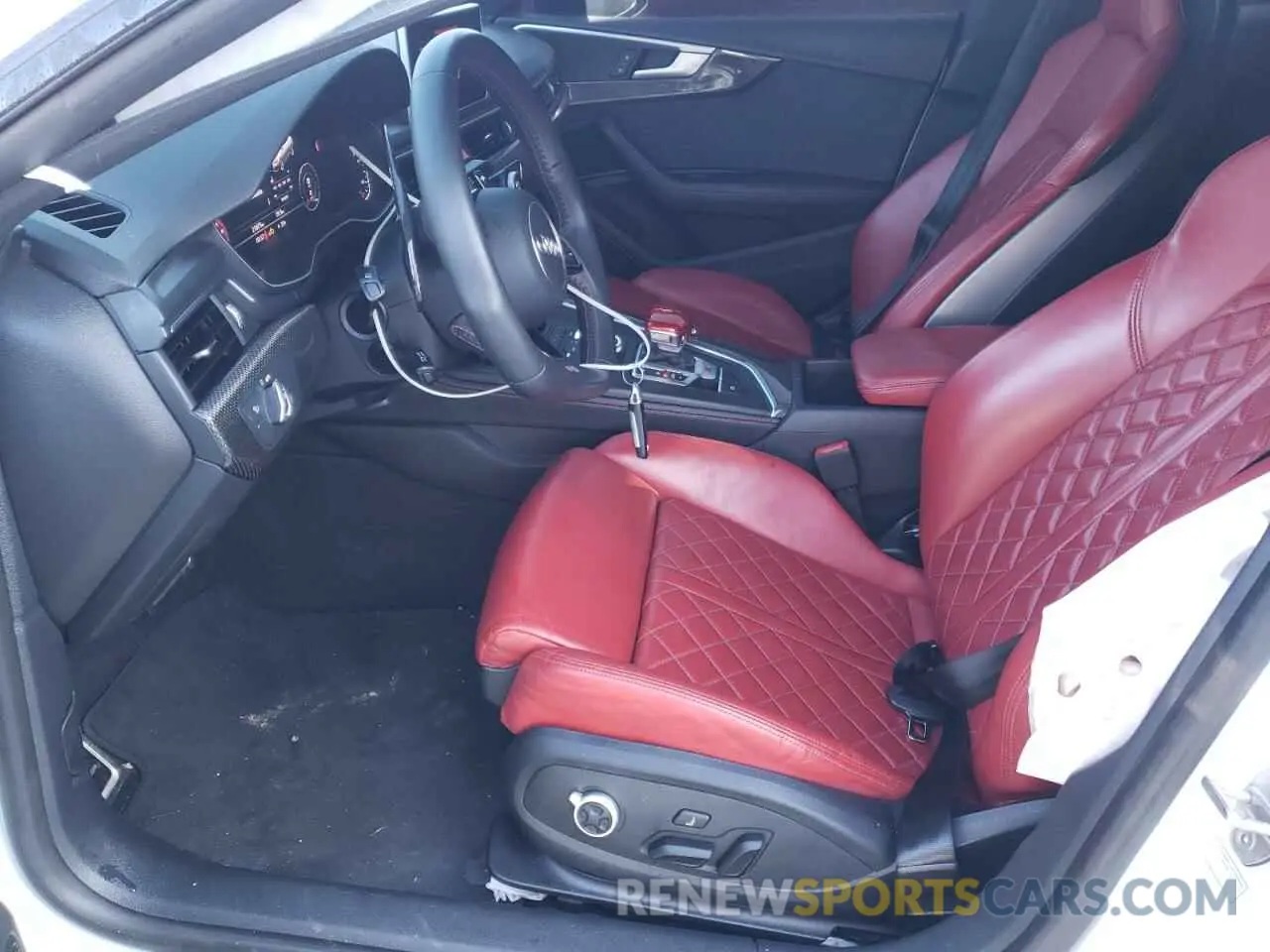 7 Photograph of a damaged car WAUC4CF55KA030059 AUDI S5/RS5 2019