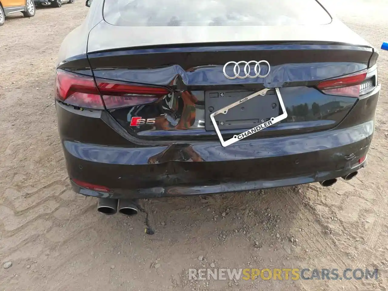 9 Photograph of a damaged car WAUC4CF58KA084181 AUDI S5/RS5 2019