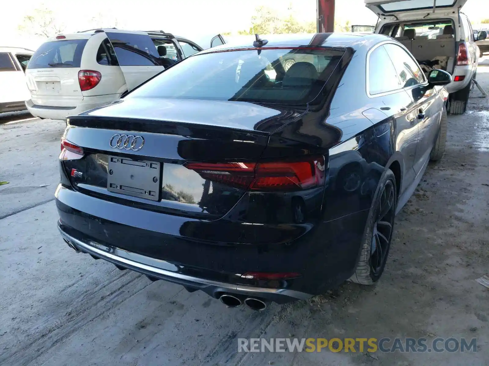 4 Photograph of a damaged car WAUP4AF57KA082301 AUDI S5/RS5 2019