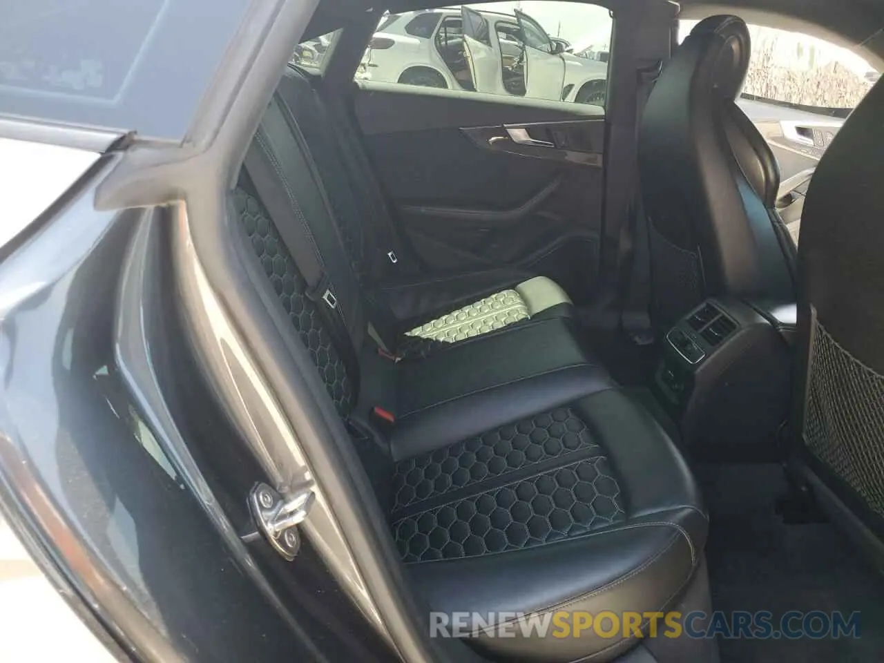 10 Photograph of a damaged car WUABWCF53KA900418 AUDI S5/RS5 2019