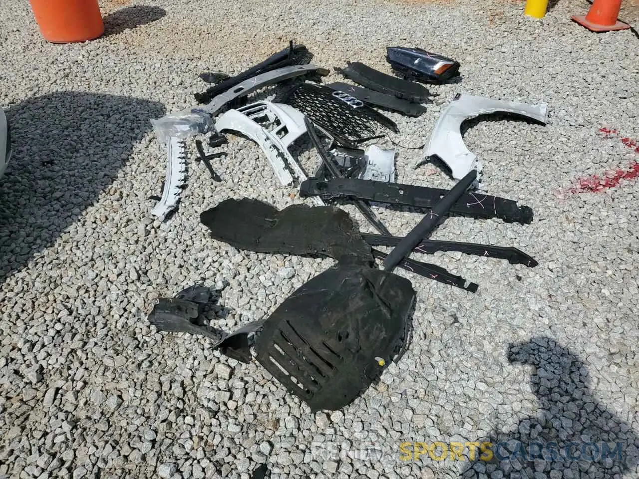 12 Photograph of a damaged car WUAPWAF55KA901290 AUDI S5/RS5 2019
