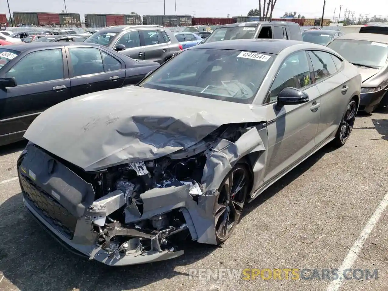 2 Photograph of a damaged car WAUC4CF51LA016211 AUDI S5/RS5 2020