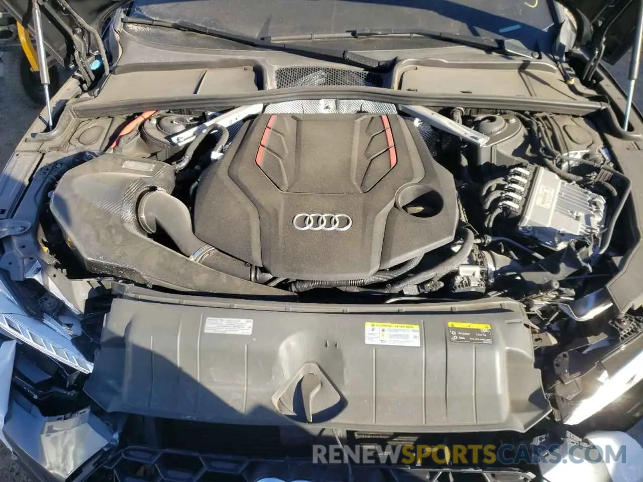 11 Photograph of a damaged car WAUB4CF52MA010446 AUDI S5/RS5 2021