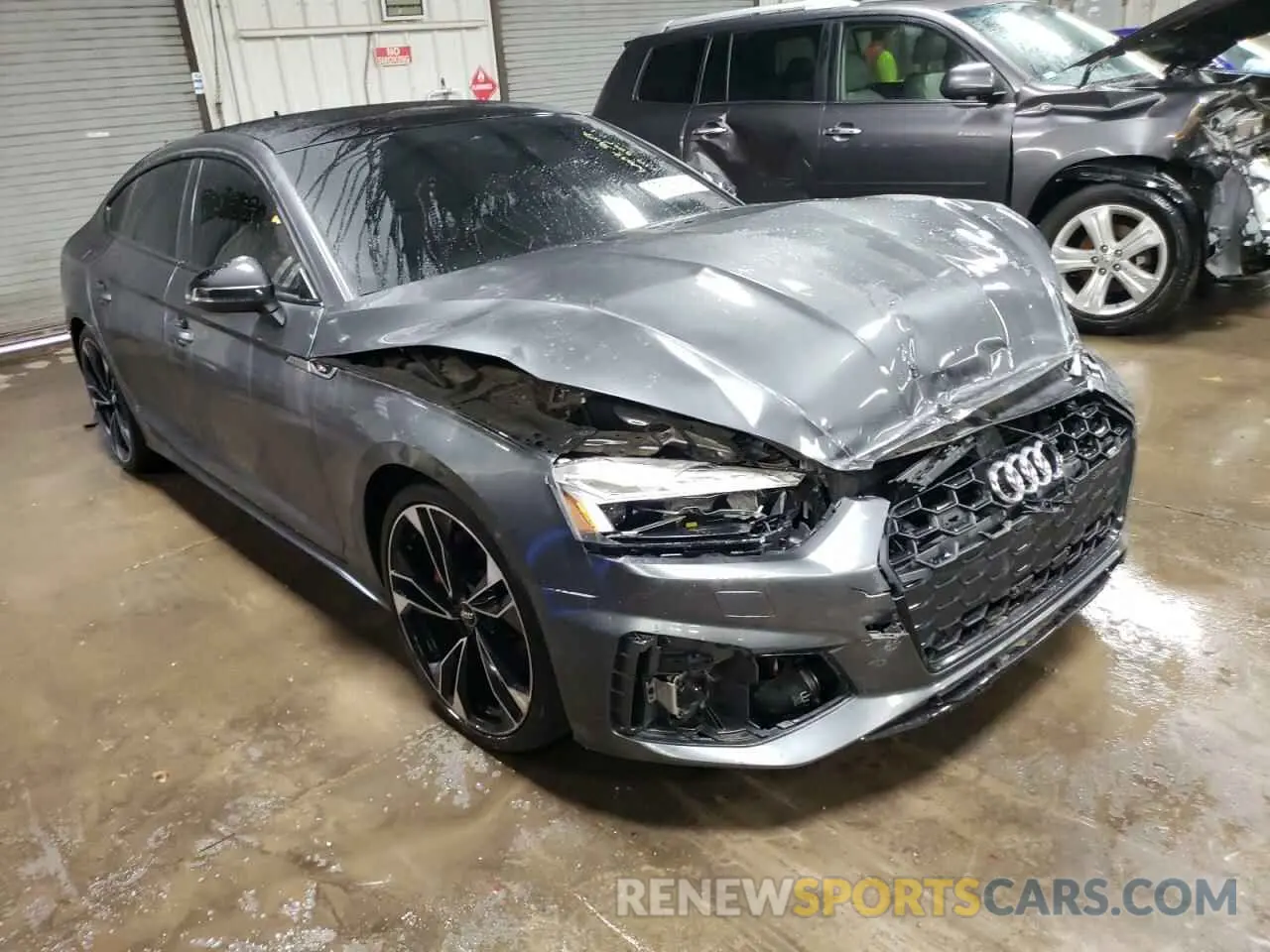 4 Photograph of a damaged car WAUB4CF52MA010446 AUDI S5/RS5 2021