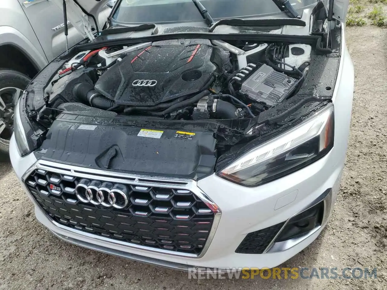 11 Photograph of a damaged car WAUB4CF54MA000484 AUDI S5/RS5 2021