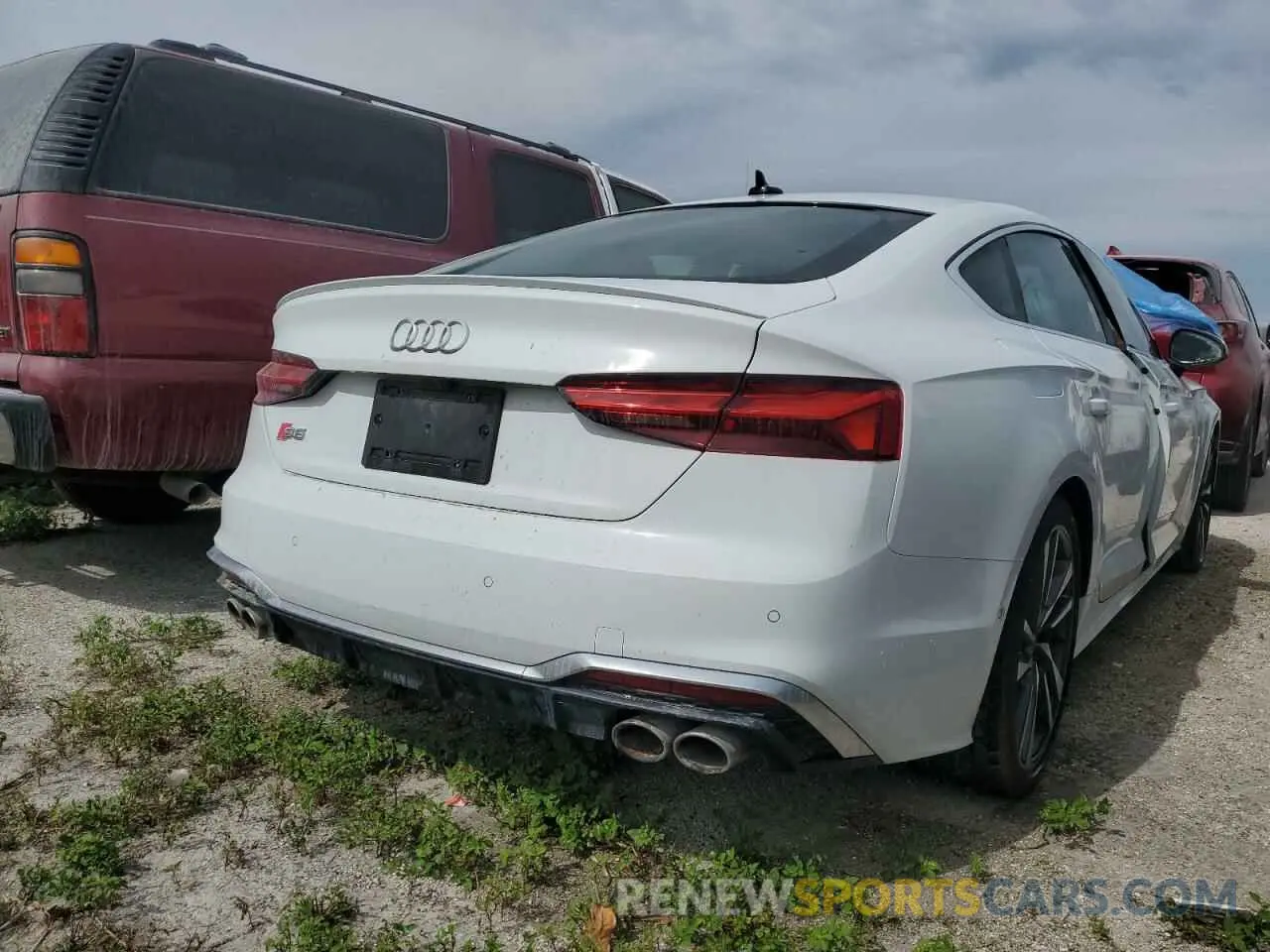 3 Photograph of a damaged car WAUB4CF54MA000484 AUDI S5/RS5 2021