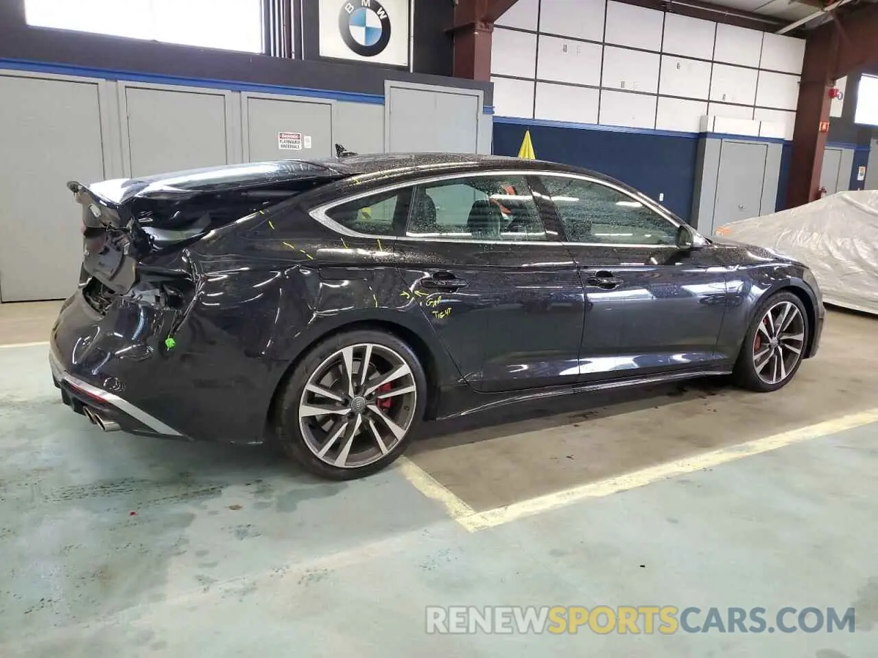 3 Photograph of a damaged car WAUC4CF51MA002603 AUDI S5/RS5 2021