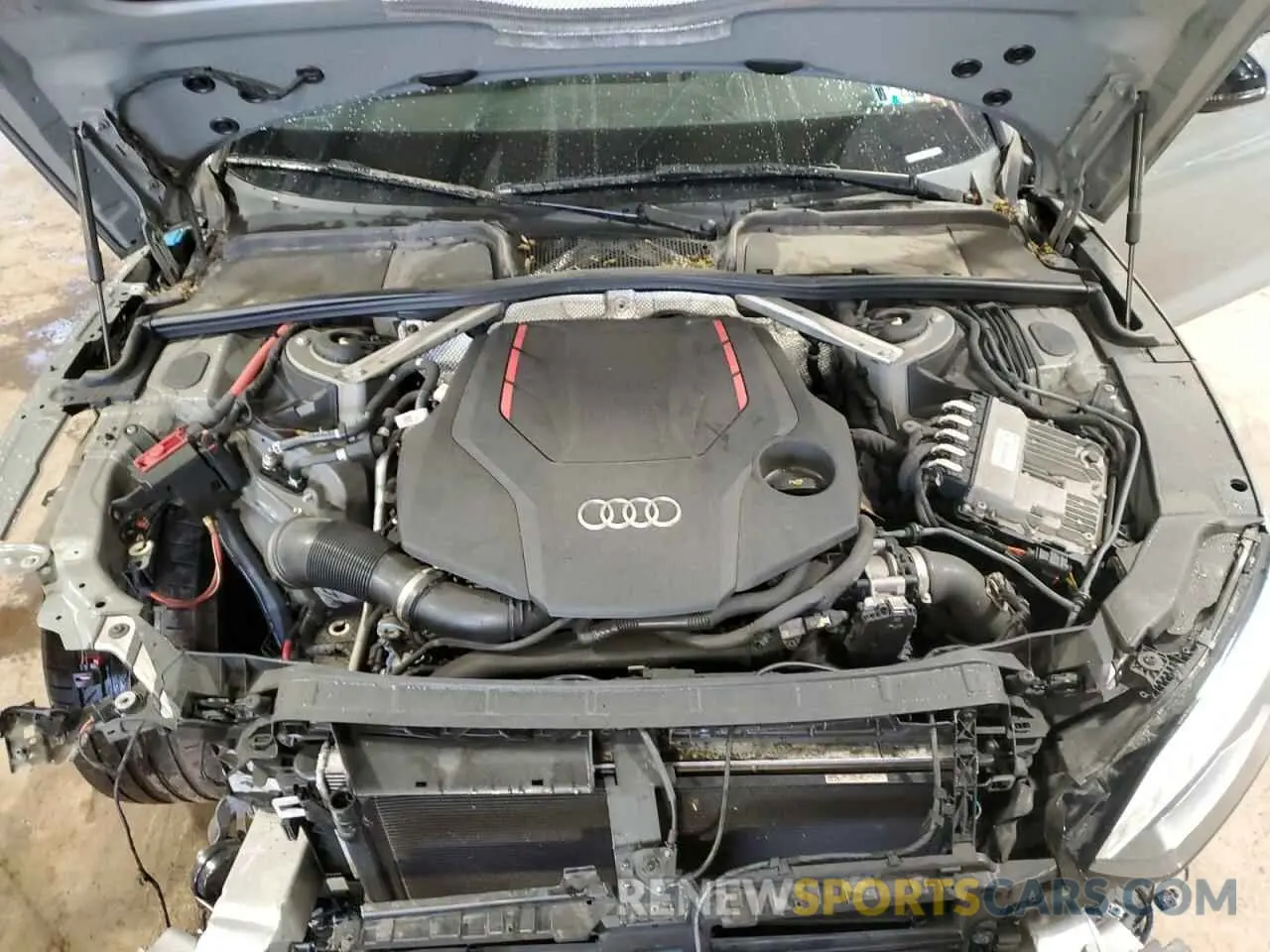 11 Photograph of a damaged car WAUC4CF57MA043351 AUDI S5/RS5 2021
