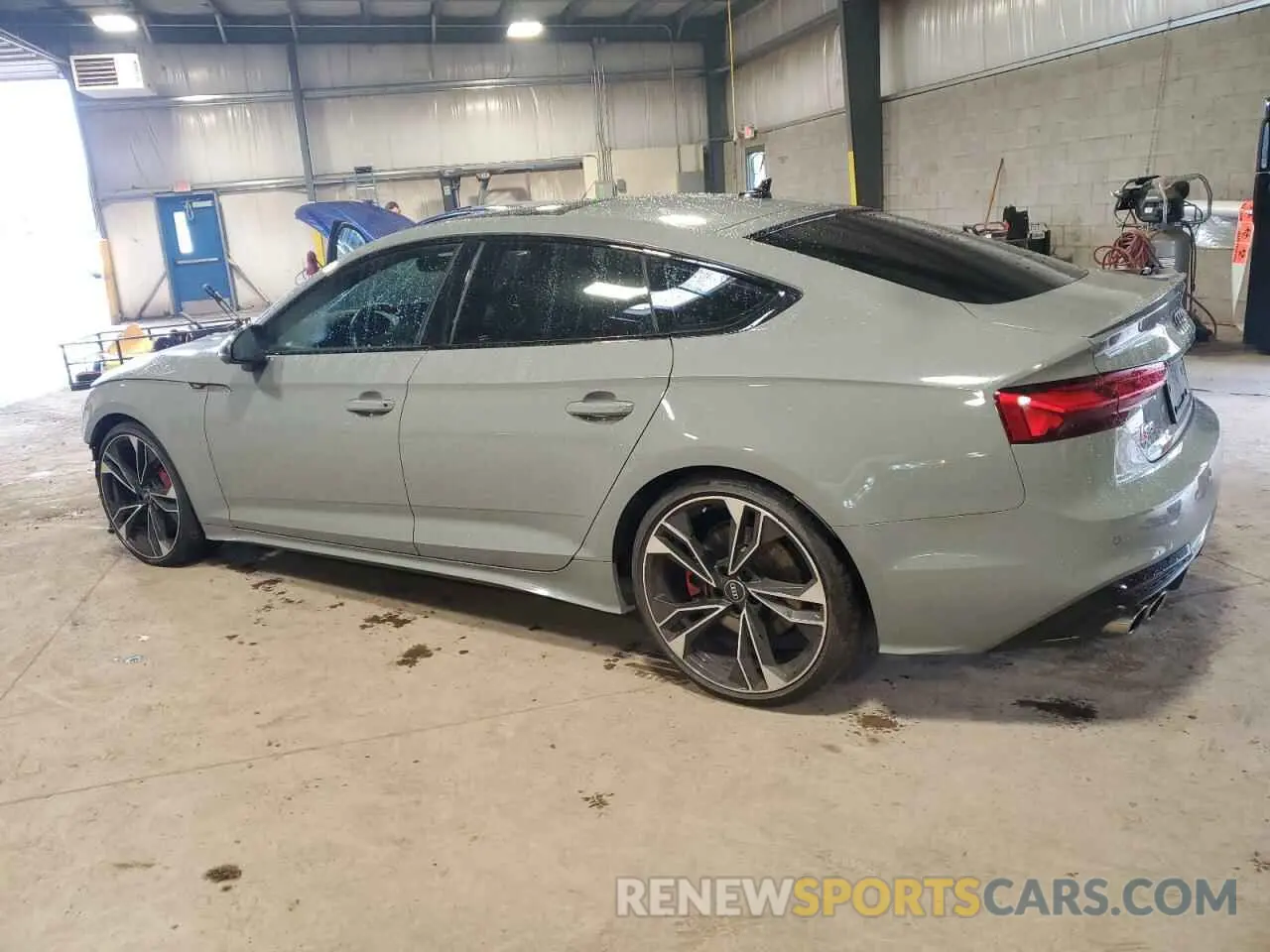 2 Photograph of a damaged car WAUC4CF57MA043351 AUDI S5/RS5 2021