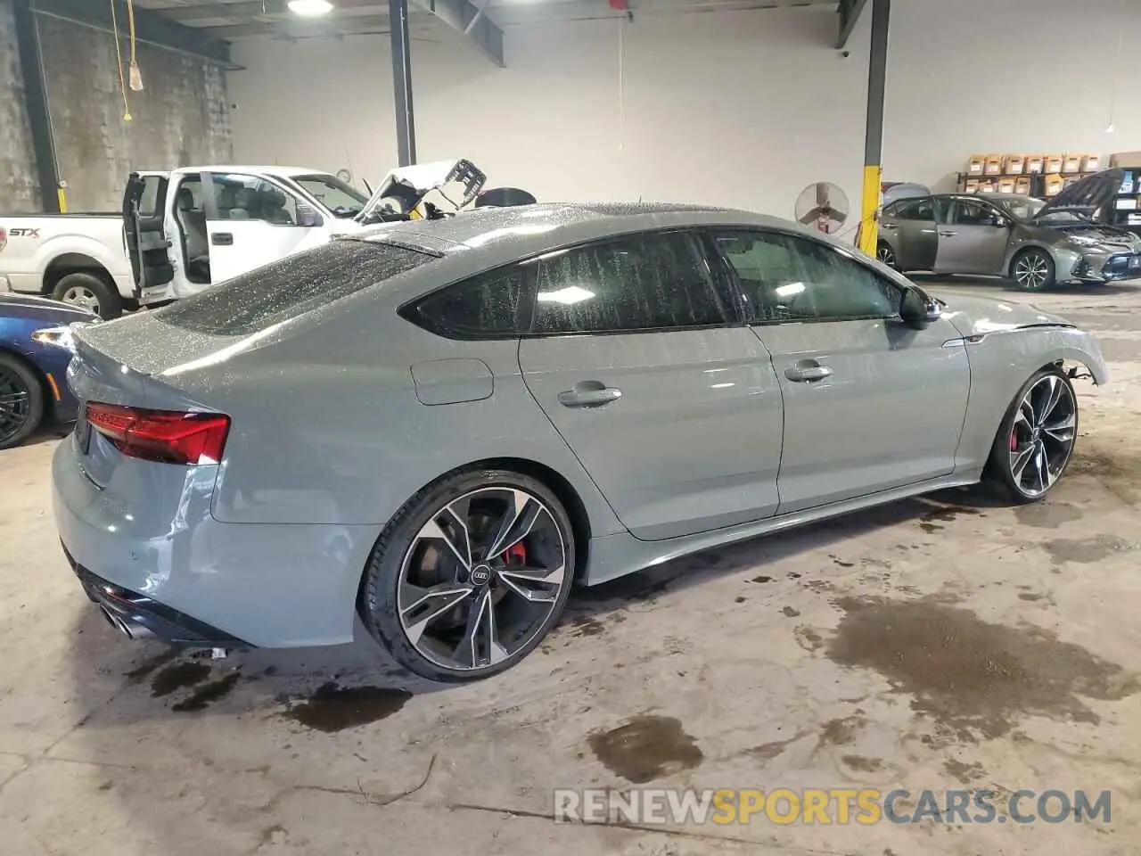3 Photograph of a damaged car WAUC4CF57MA043351 AUDI S5/RS5 2021
