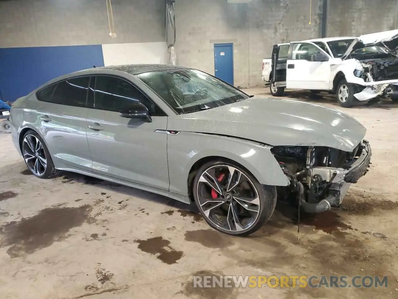 4 Photograph of a damaged car WAUC4CF57MA043351 AUDI S5/RS5 2021