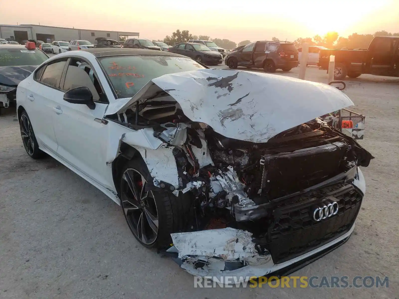 1 Photograph of a damaged car WAUC4CF58MA049921 AUDI S5/RS5 2021