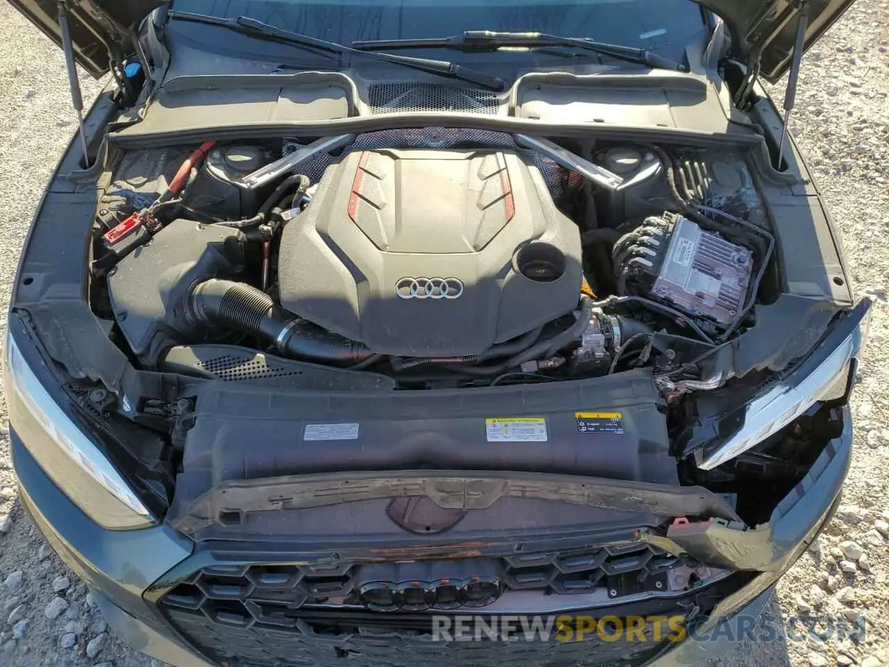 12 Photograph of a damaged car WAUC4CF59MA018631 AUDI S5/RS5 2021
