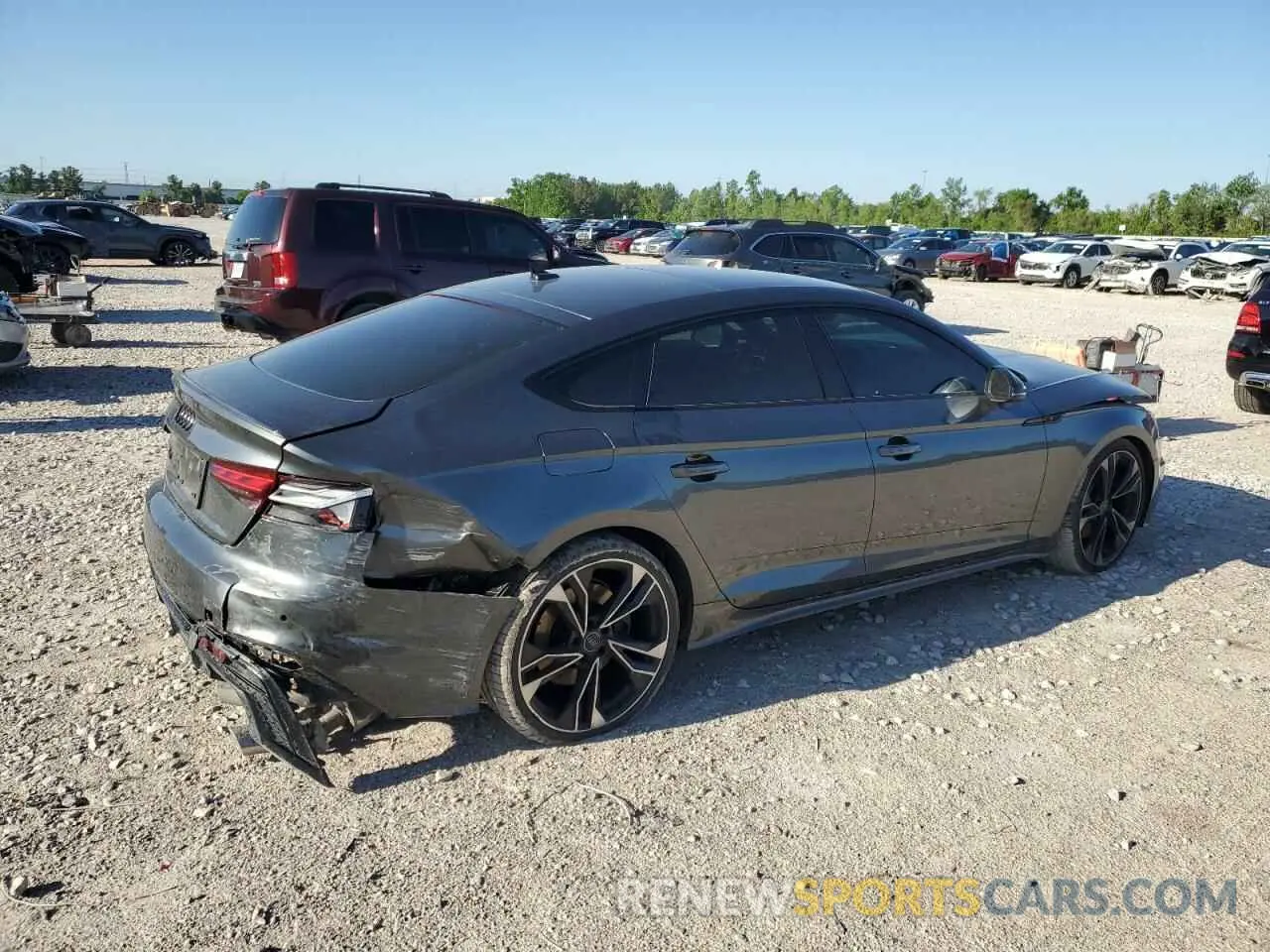3 Photograph of a damaged car WAUC4CF59MA018631 AUDI S5/RS5 2021