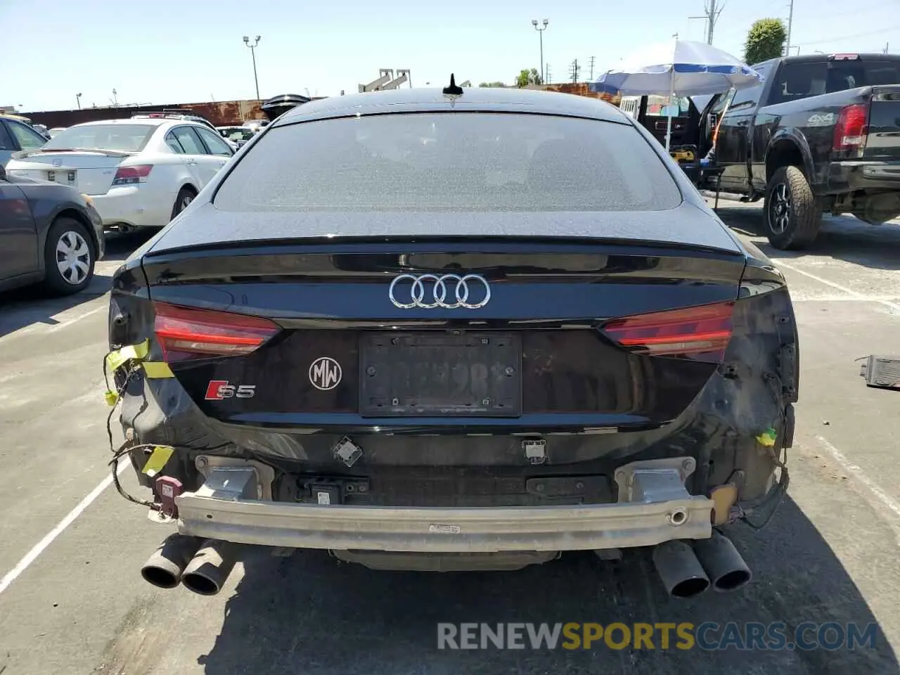 6 Photograph of a damaged car WAUC4CF5XMA022428 AUDI S5/RS5 2021