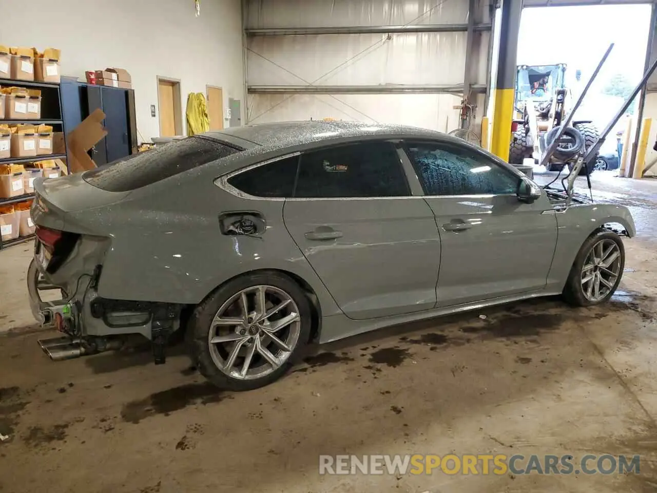 3 Photograph of a damaged car WAUC4CF5XMA043554 AUDI S5/RS5 2021