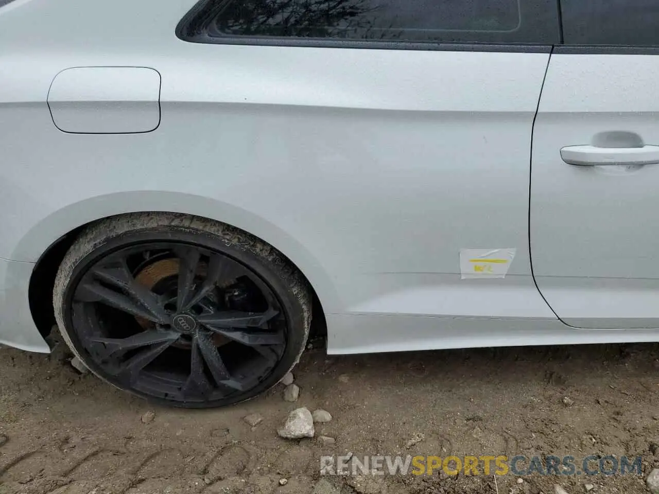 12 Photograph of a damaged car WAUP4AF53MA045863 AUDI S5/RS5 2021