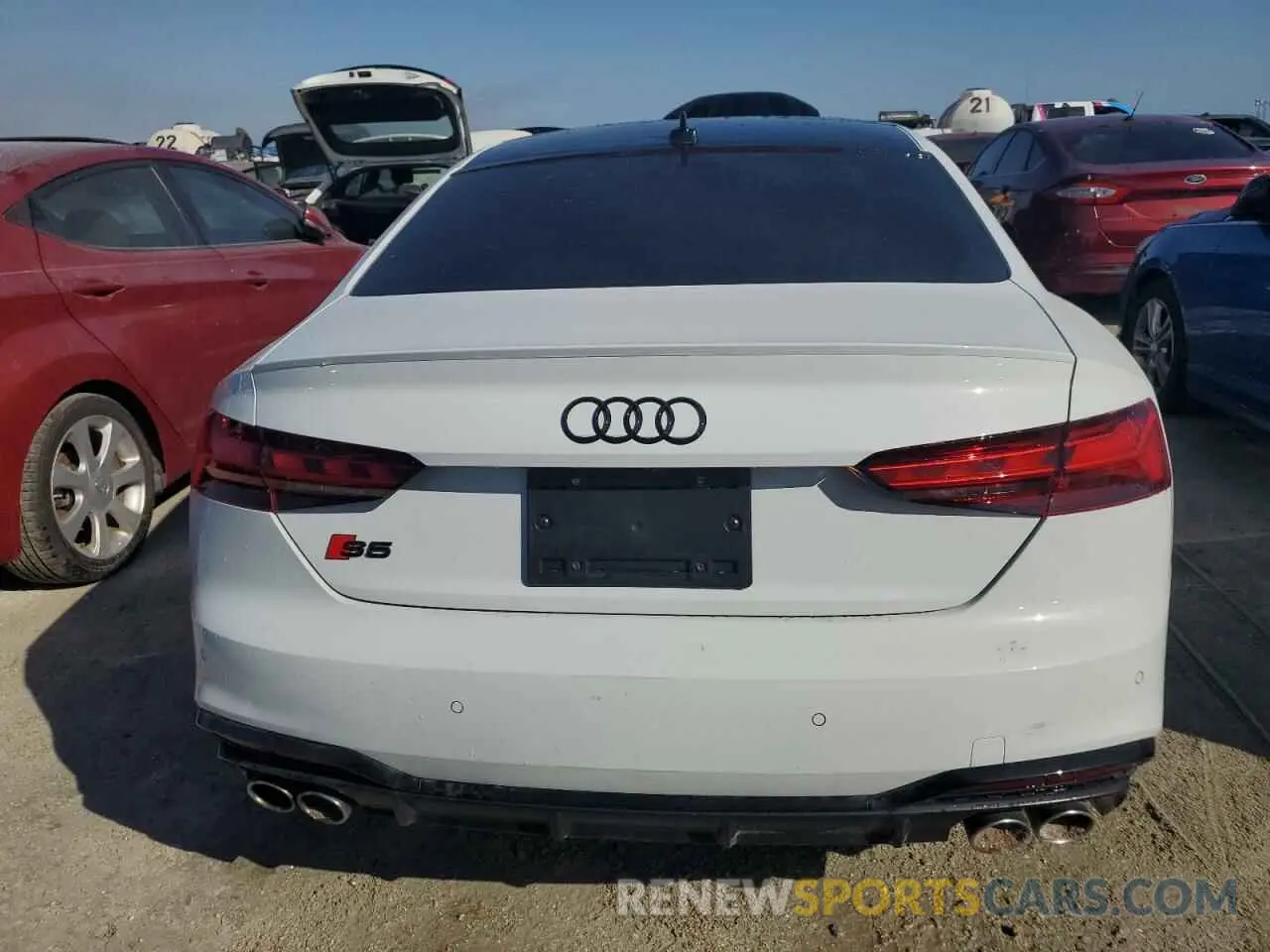 6 Photograph of a damaged car WAUP4AF53MA045863 AUDI S5/RS5 2021