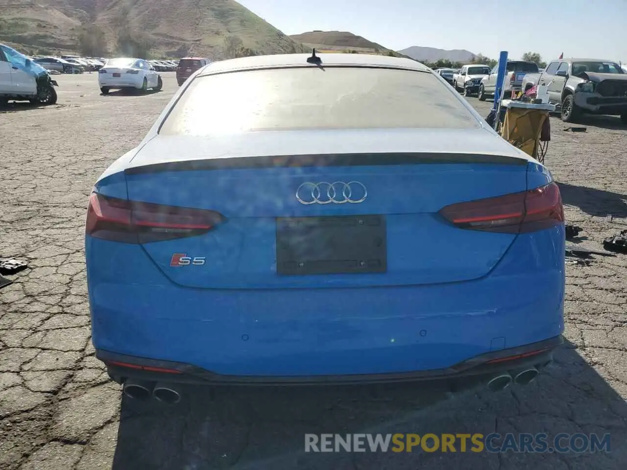 6 Photograph of a damaged car WAUP4AF56MA028233 AUDI S5/RS5 2021