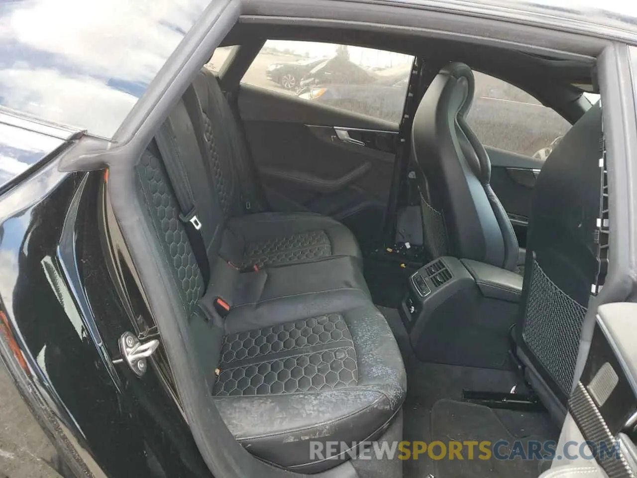 10 Photograph of a damaged car WUAAWCF55MA902749 AUDI S5/RS5 2021