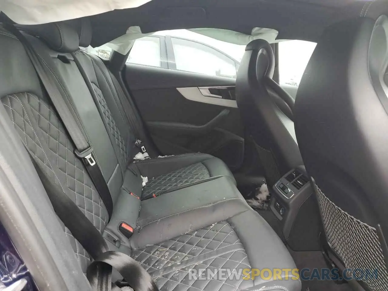 10 Photograph of a damaged car WAUB4CF53PA061166 AUDI S5/RS5 2023