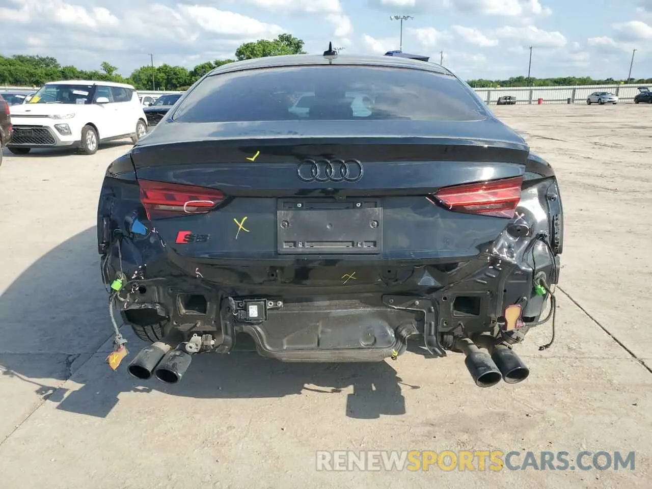 6 Photograph of a damaged car WAUC4CF55PA010885 AUDI S5/RS5 2023